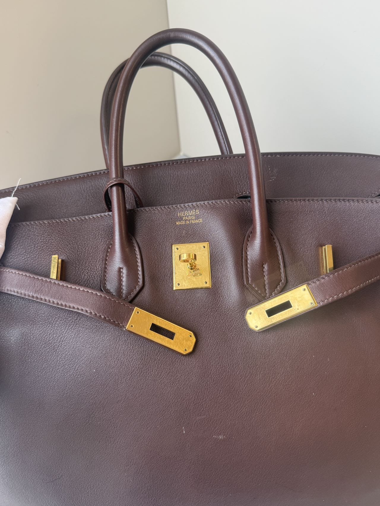 LUXURY PROMISE Hermès Birkin 35 in Mocca Box Calfskin with Gold Hardware