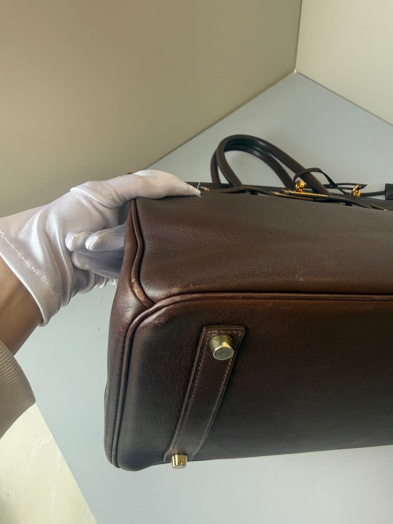 LUXURY PROMISE Hermès Birkin 35 in Mocca Box Calfskin with Gold Hardware