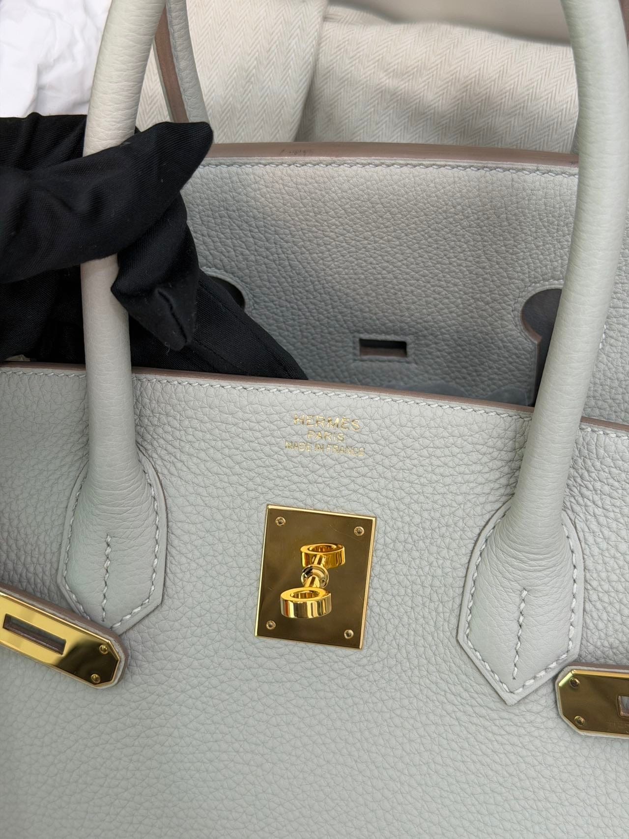 LUXURY PROMISE Hermès Birkin 35 Togo Pearl Gray Gold Hardware Y Stamp