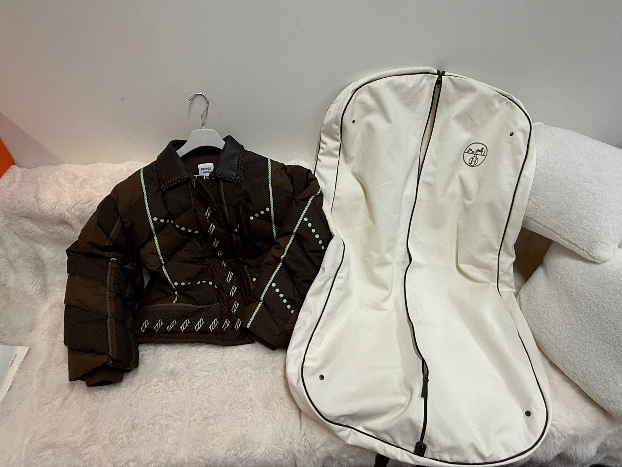 LUXURY PROMISE Hermès "Dressage Tressage" mixed leather short puffer coat