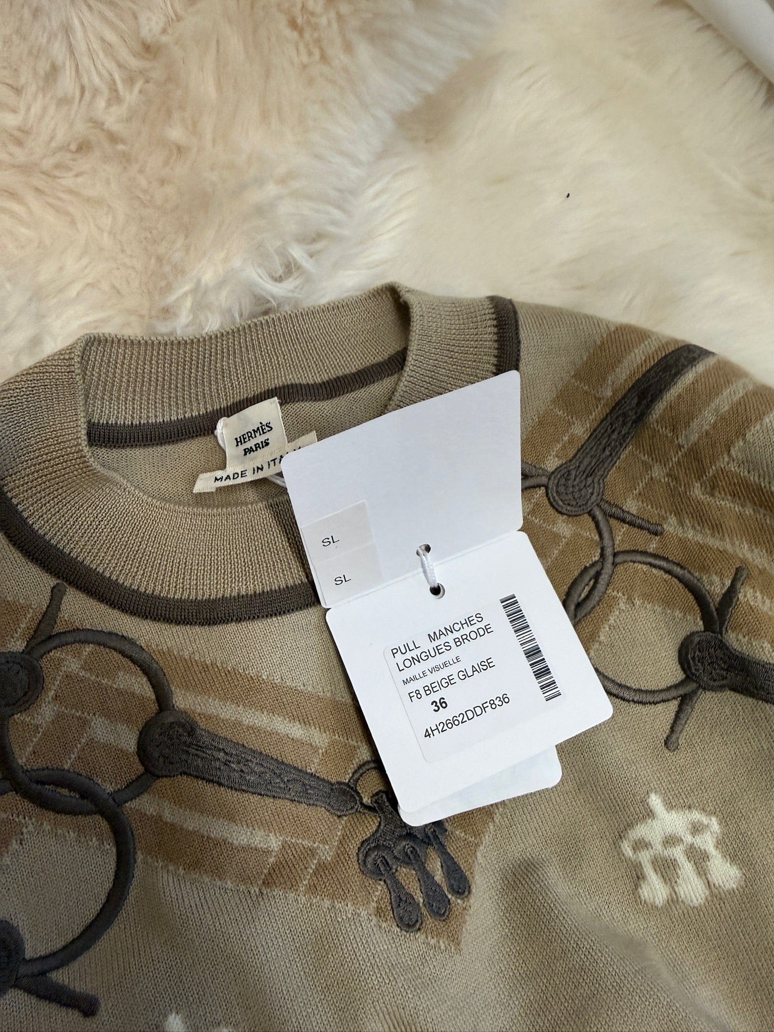Luxury Promise Hermès Equestrian Embroidered Sweater - Beige Glaise