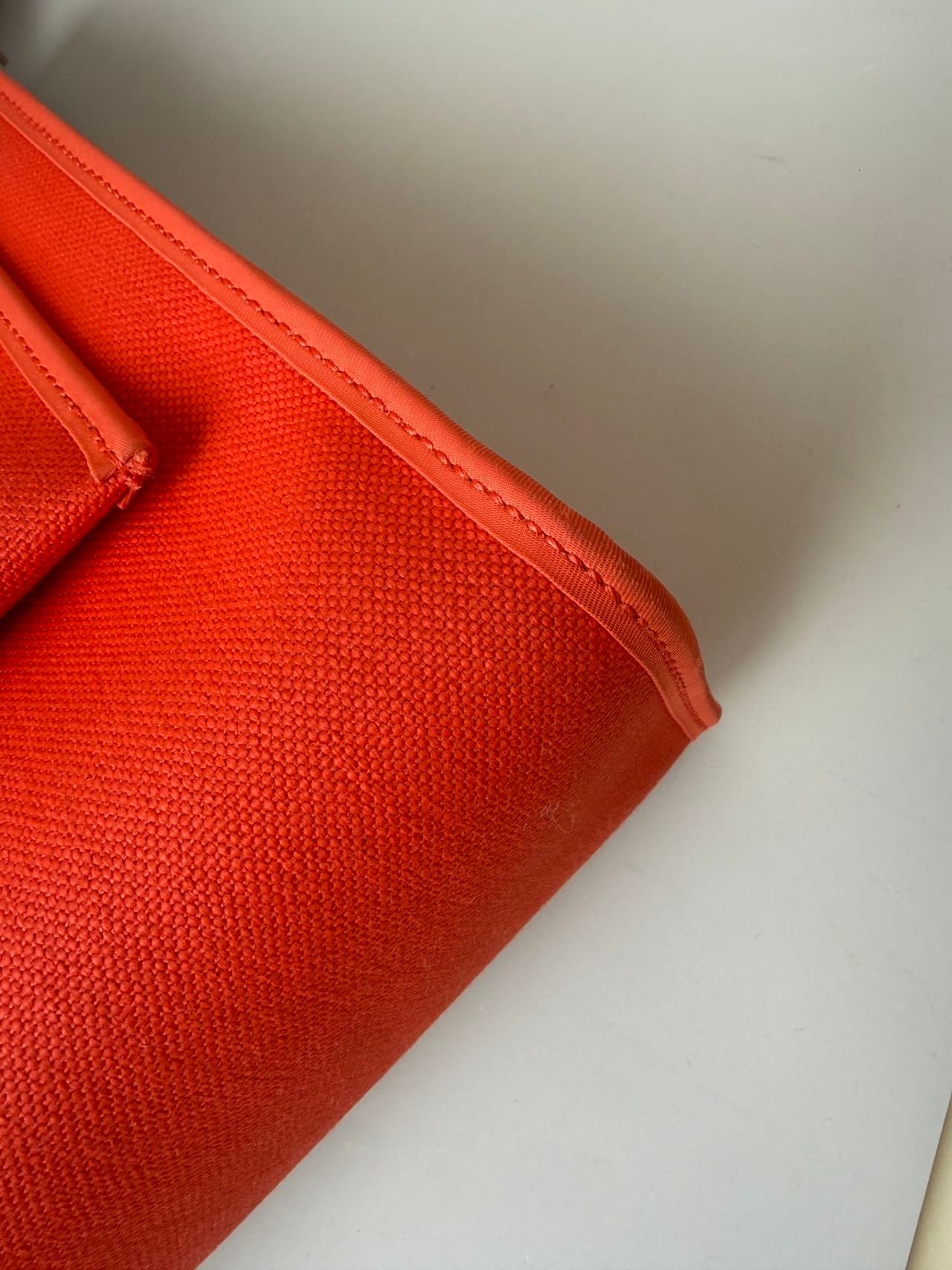LUXURY PROMISE Hermès Herbag Zip 31 - Geranium Canvas & Rouge Sellier Leather (Y Stamp)