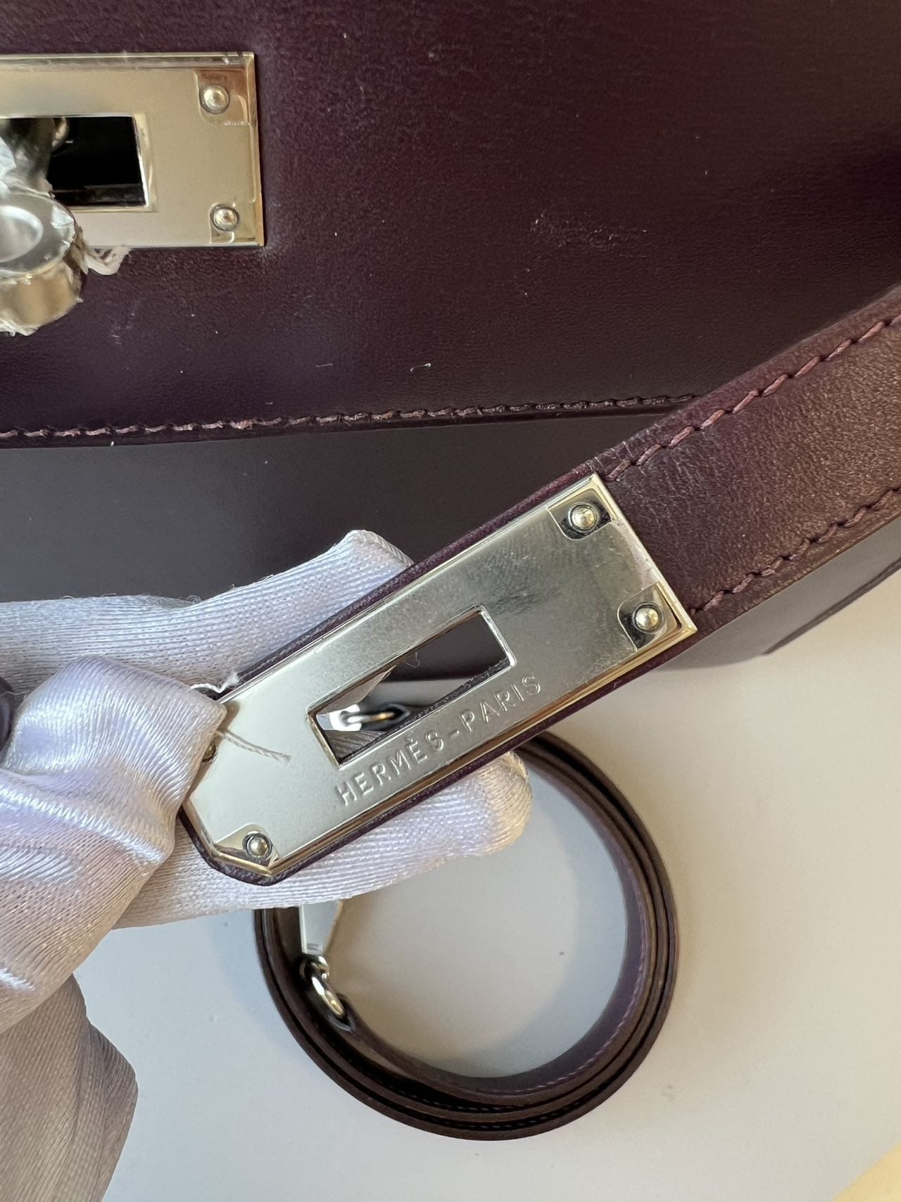 LUXURY PROMISE Hermès Kelly 28 Bordeaux Box | Vintage F | Mint Condition