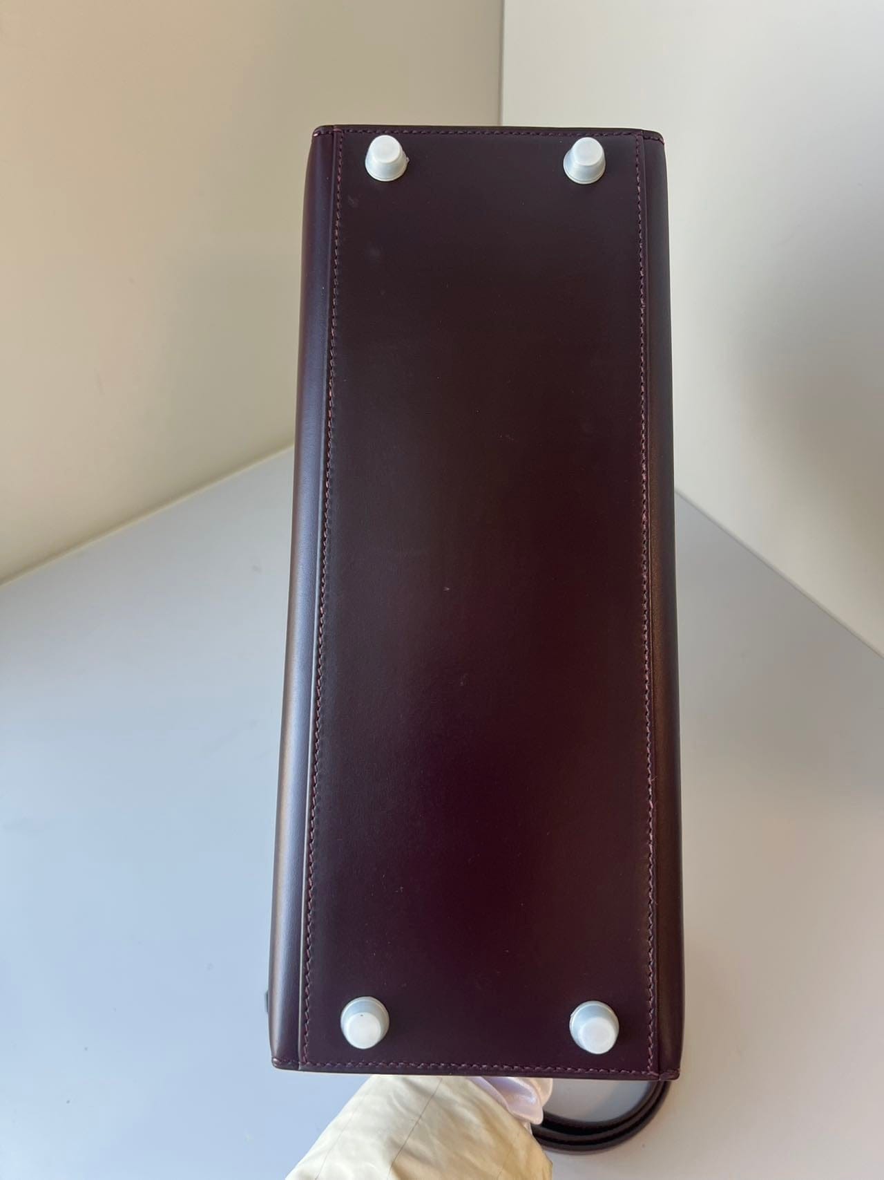 LUXURY PROMISE Hermès Kelly 28 Bordeaux Box | Vintage F | Mint Condition