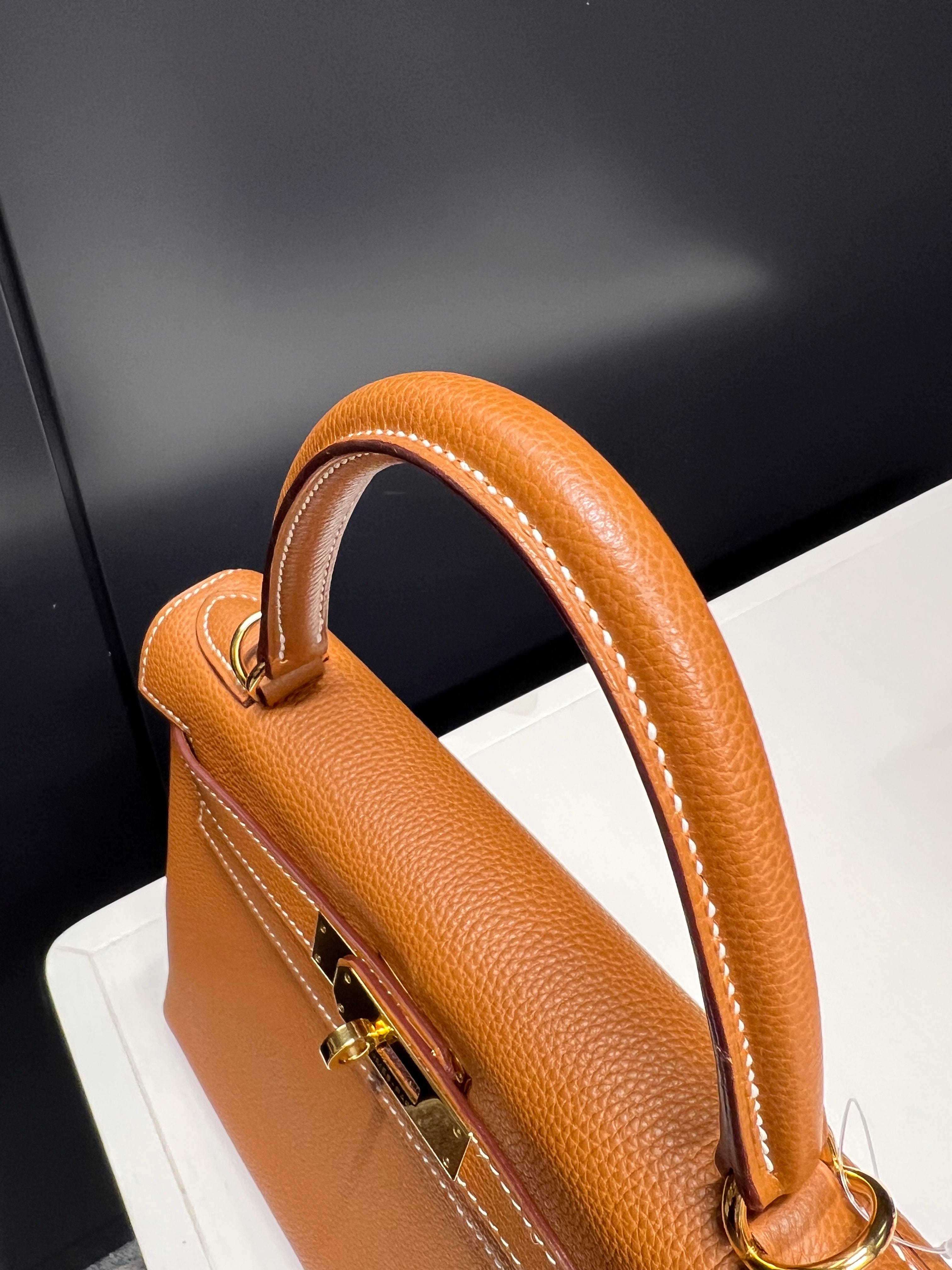 Luxury Promise Hermes Kelly 28 Gold Togo GHW #K B0815CWDEP