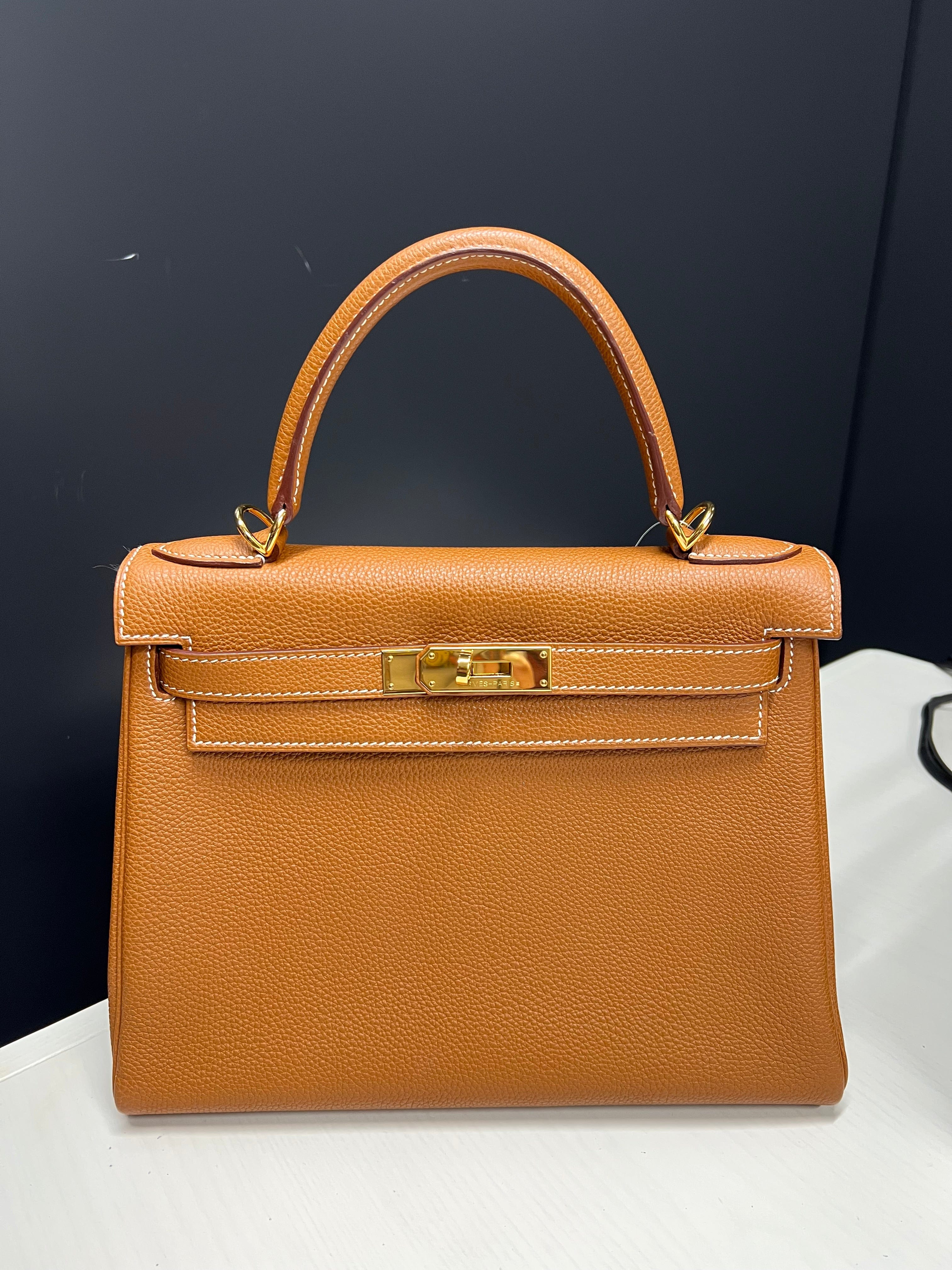 Luxury Promise Hermes Kelly 28 Gold Togo GHW #K B0815CWDEP