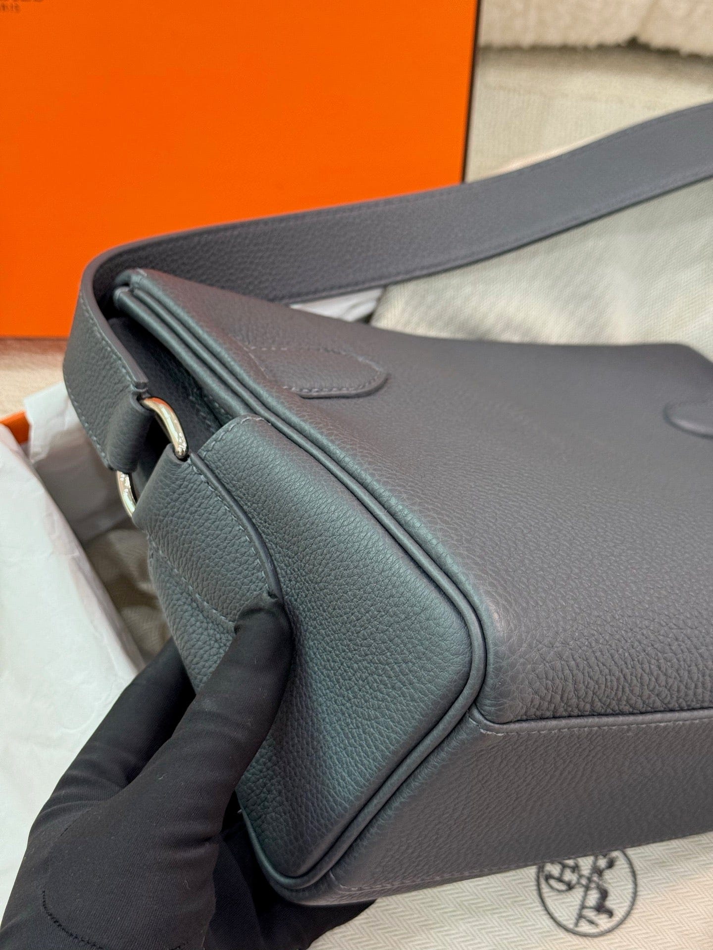 LUXURY PROMISE Hermès Kelly Messenger Adoris Togo Leather – Stamp K