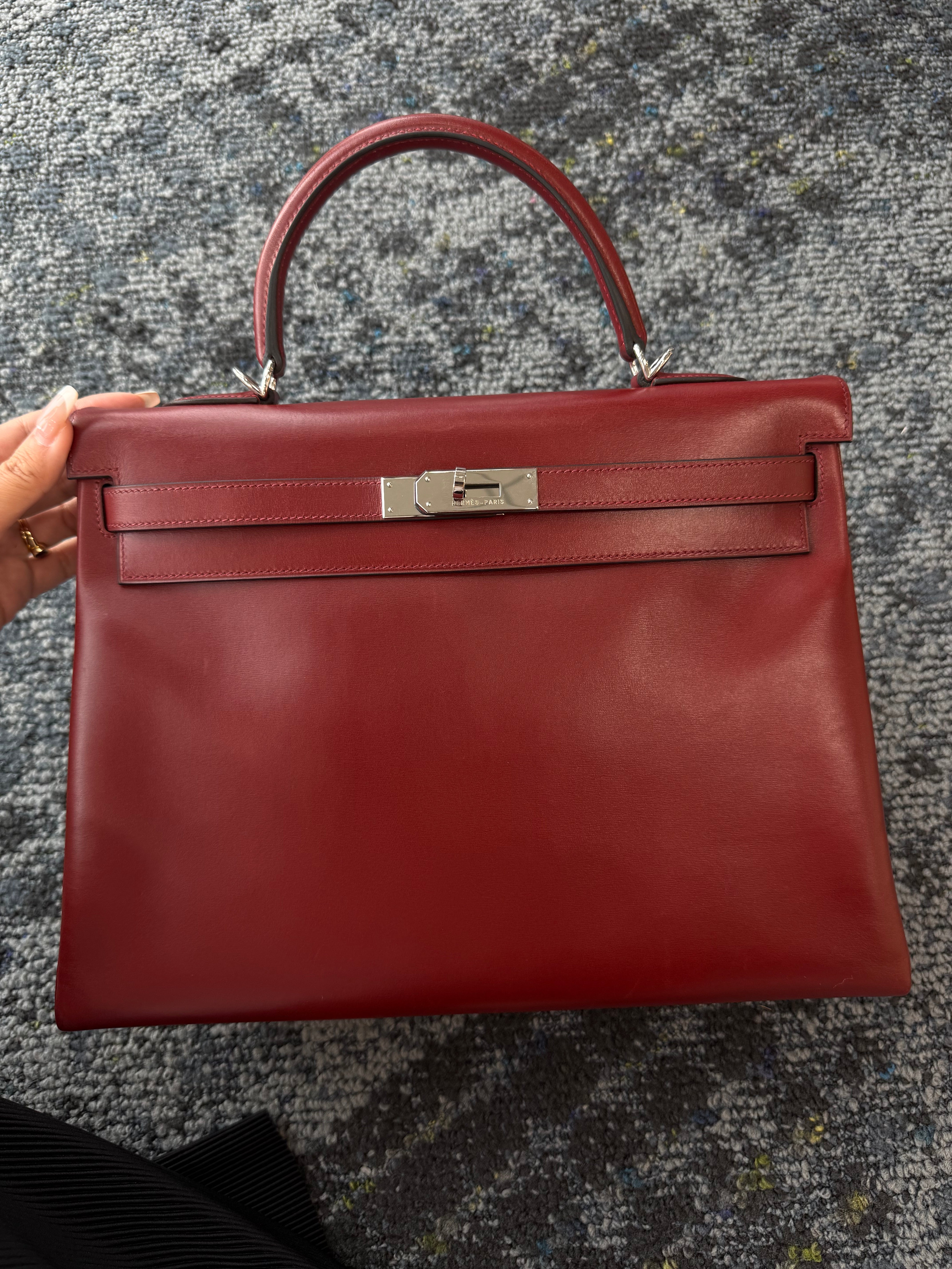 Luxury Promise HERMES Kelly32 Box carf Rouge H ⬜︎F 90325336