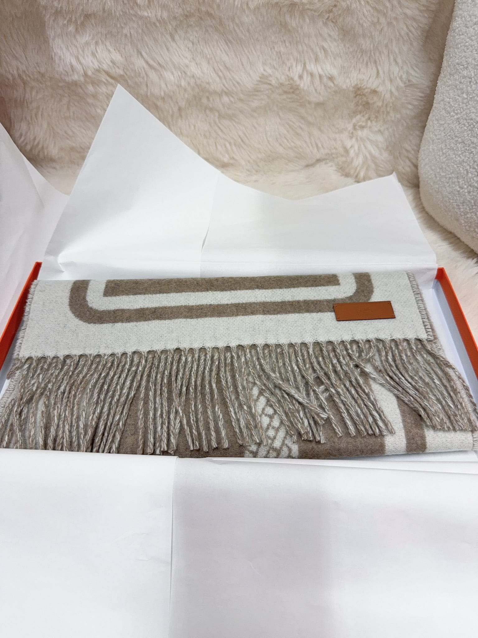 LUXURY PROMISE Hermes Sciarpa Petite Casaque