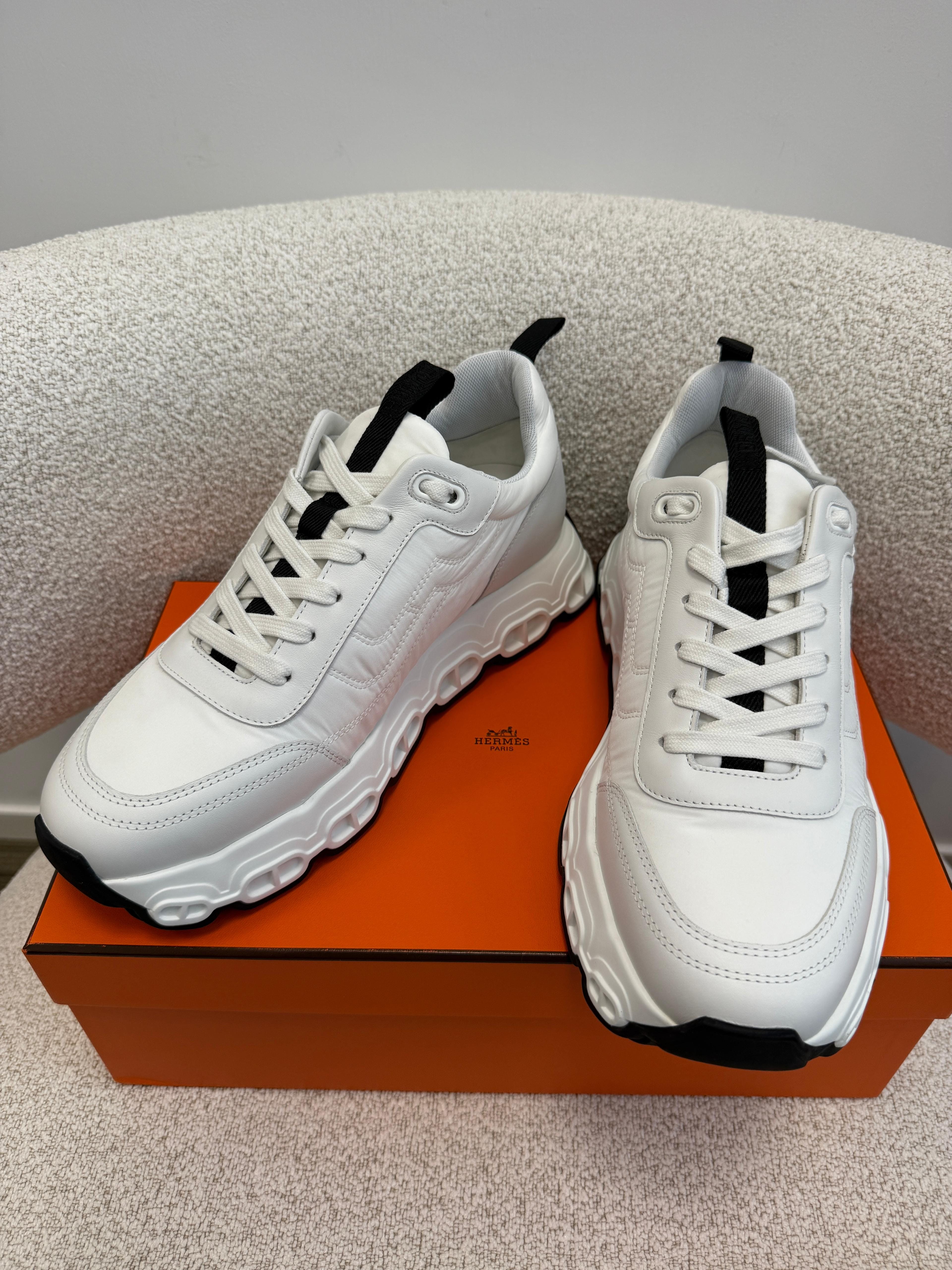 Luxury Promise *HK LOCATED*HERMÈS IMPULSE SNEAKER Blanc- Size 41.5