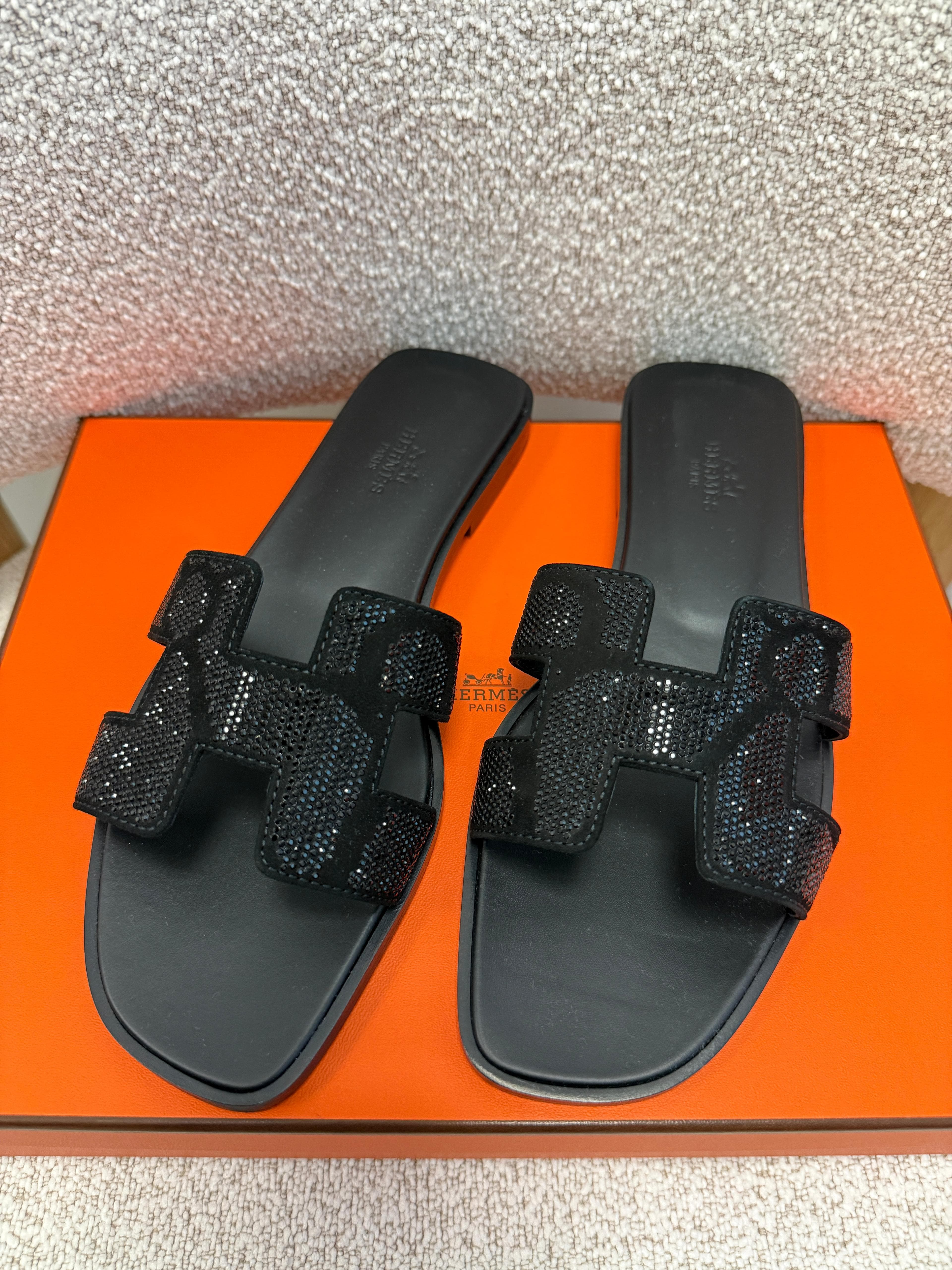 LUXURY PROMISE *HK LOCATED*HERMÈS ORAN SANDAL Black With Rhinestone Motif- Size 37.5