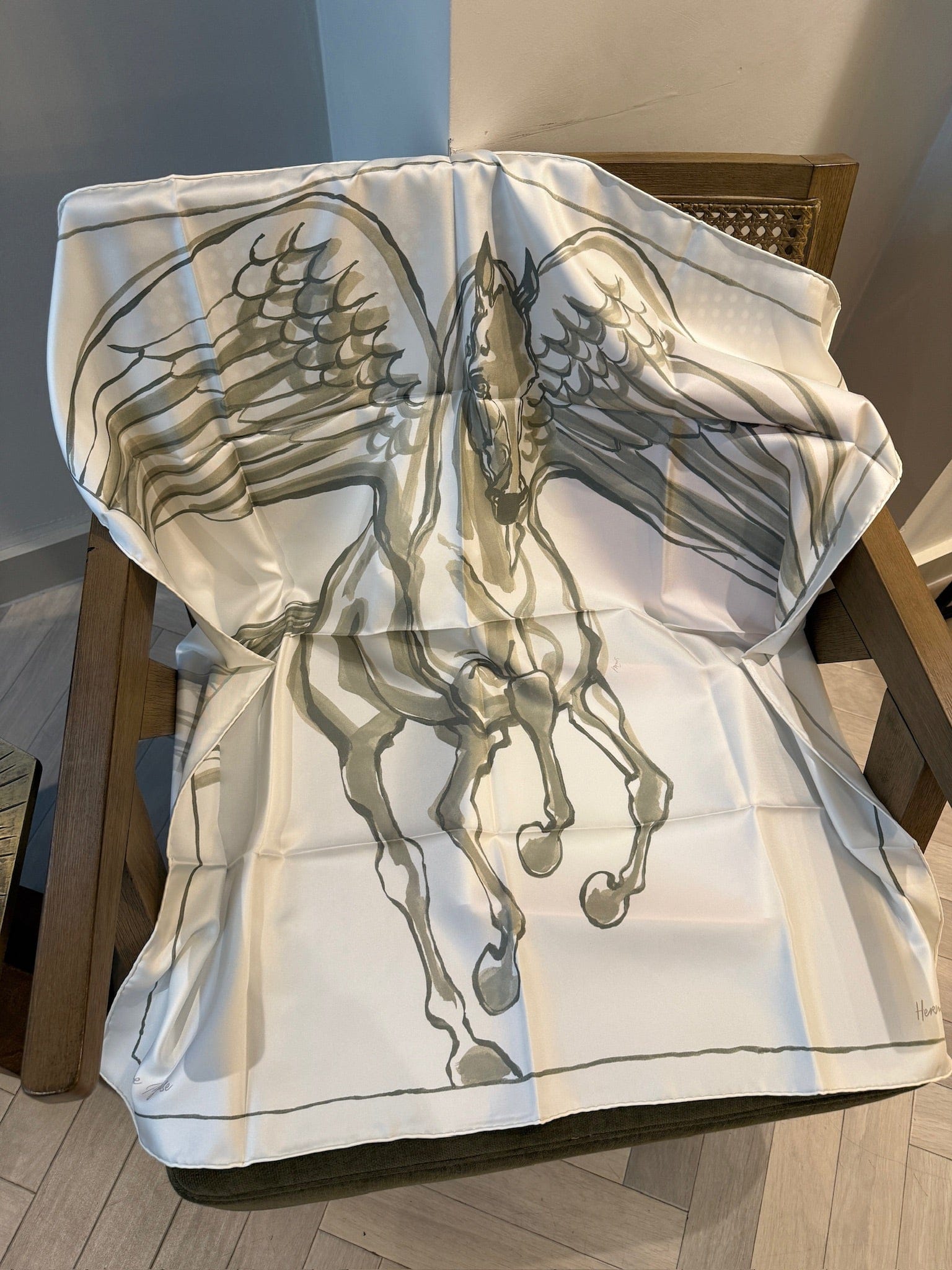 Luxury Promise Hermes Silk Scarf Libre Comme Pegase 90 cm