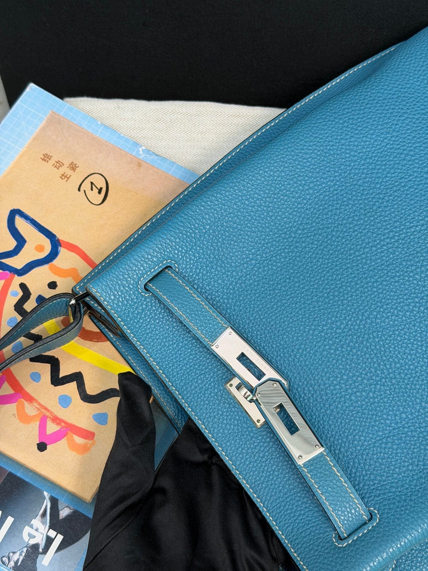LUXURY PROMISE Hermès So Kelly 22 Bleu Jean Epsom Palladium Hardware (L Stamp) – Pristine Original Condition