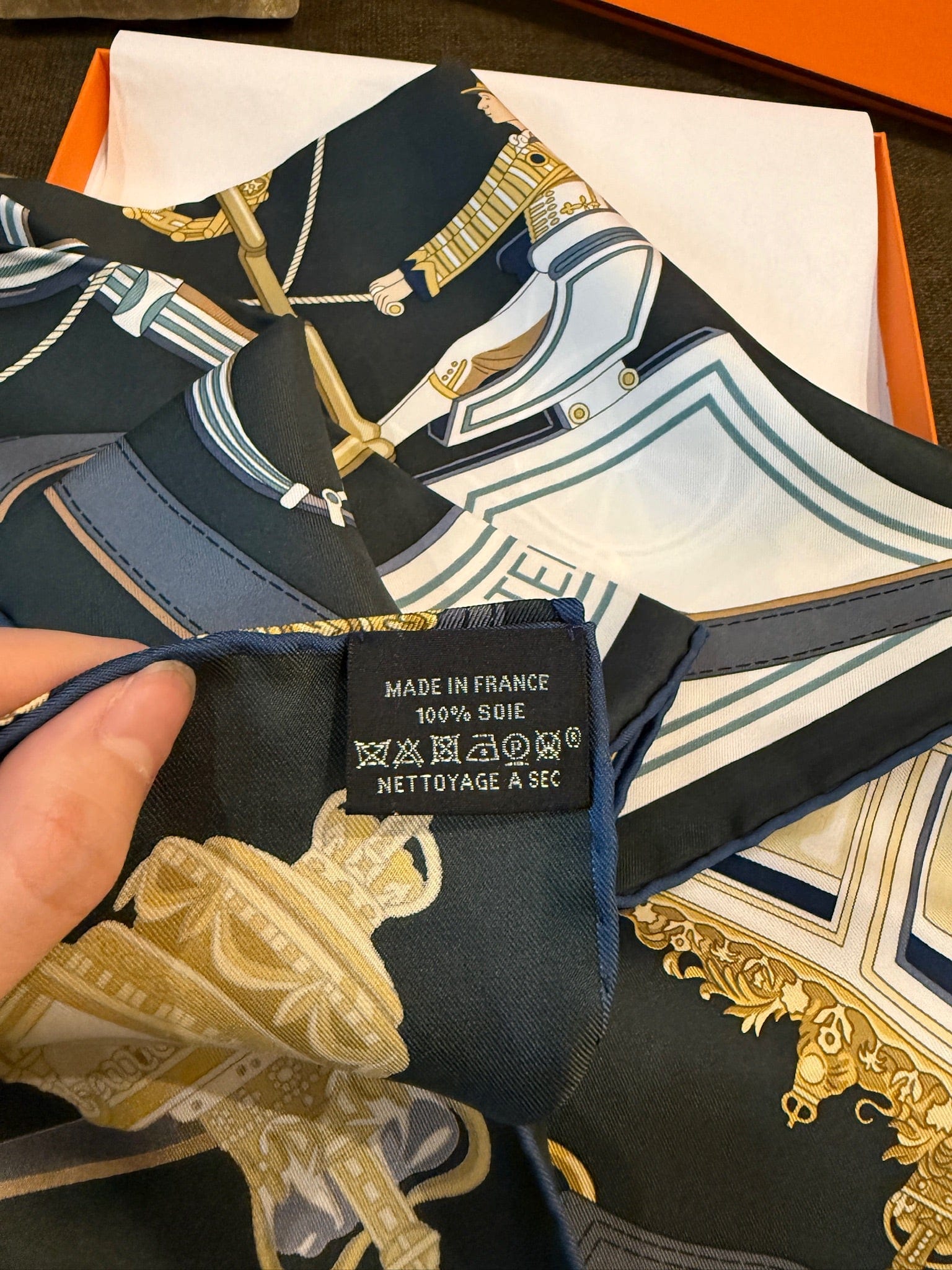 Luxury Promise Hermès Stately Wheels Silk Scarf 90cm