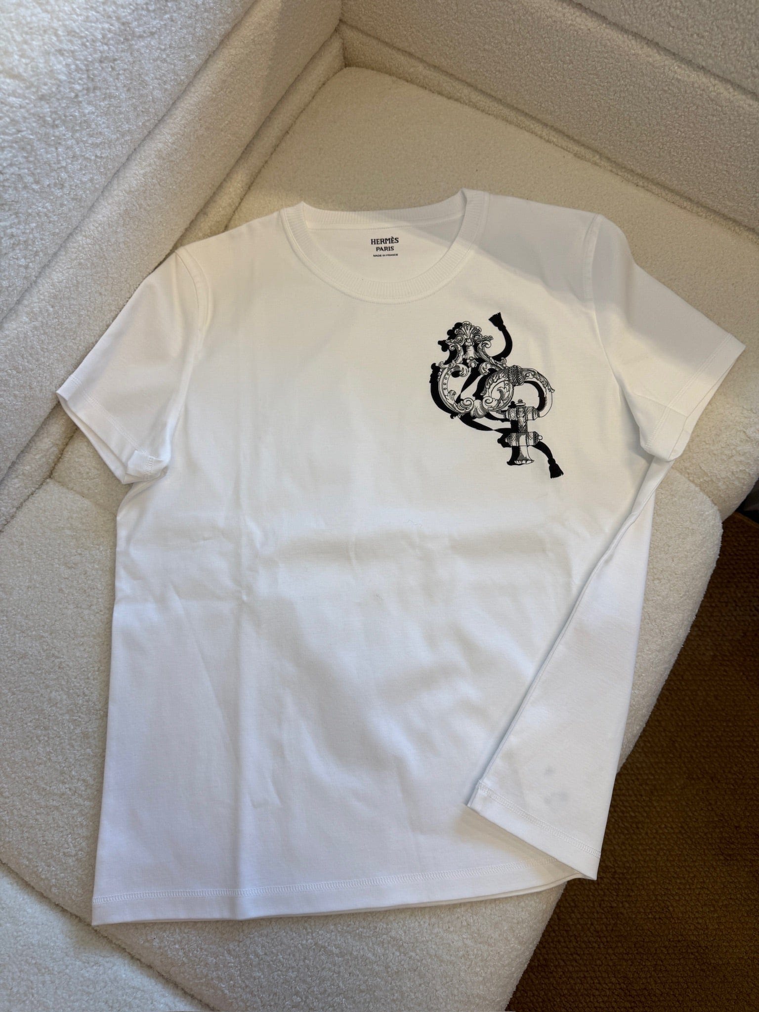 Luxury Promise Hermes T-shirt size 42 new with tag