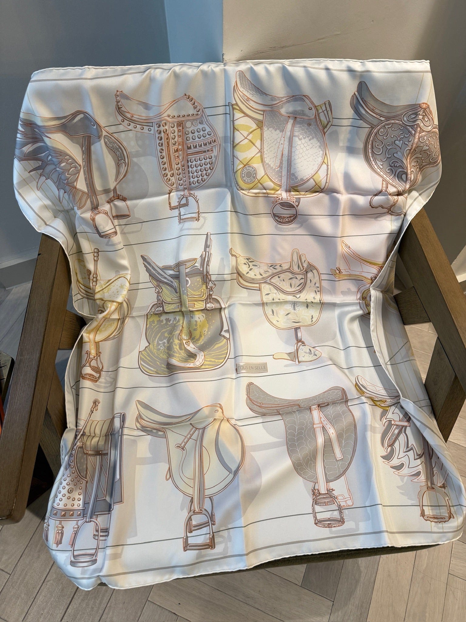 Luxury Promise HERMES Tous en Selle scarf 90 cm