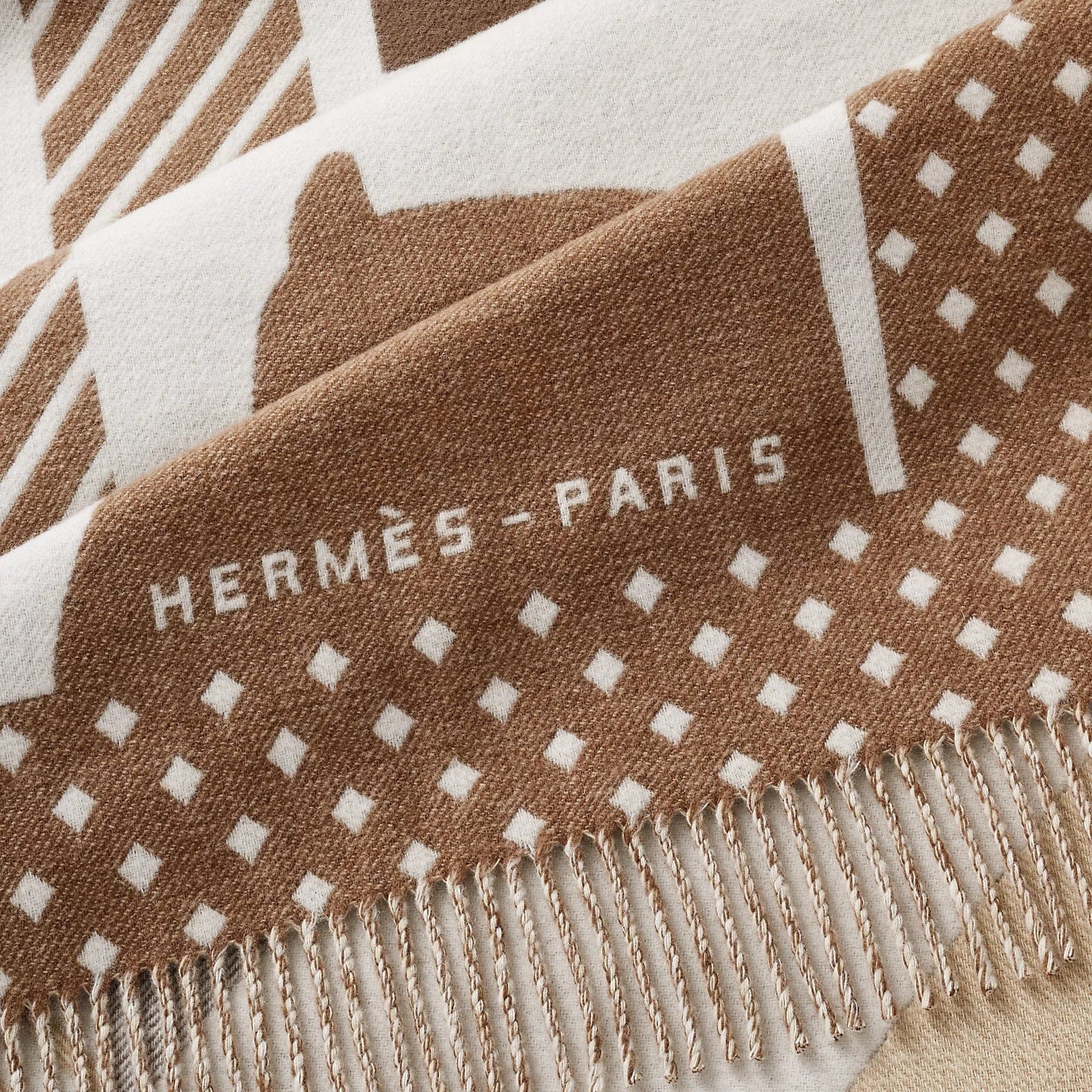 LUXURY PROMISE HERMÈS LES OBJETS DU FAUBOURG BLANKET Cisal & Coquillage