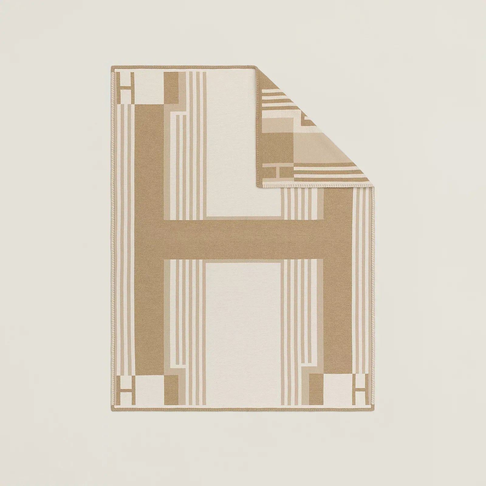 LUXURY PROMISE *HK LOCATED*HERMÈS ITHAQUE BLANKET Chamois