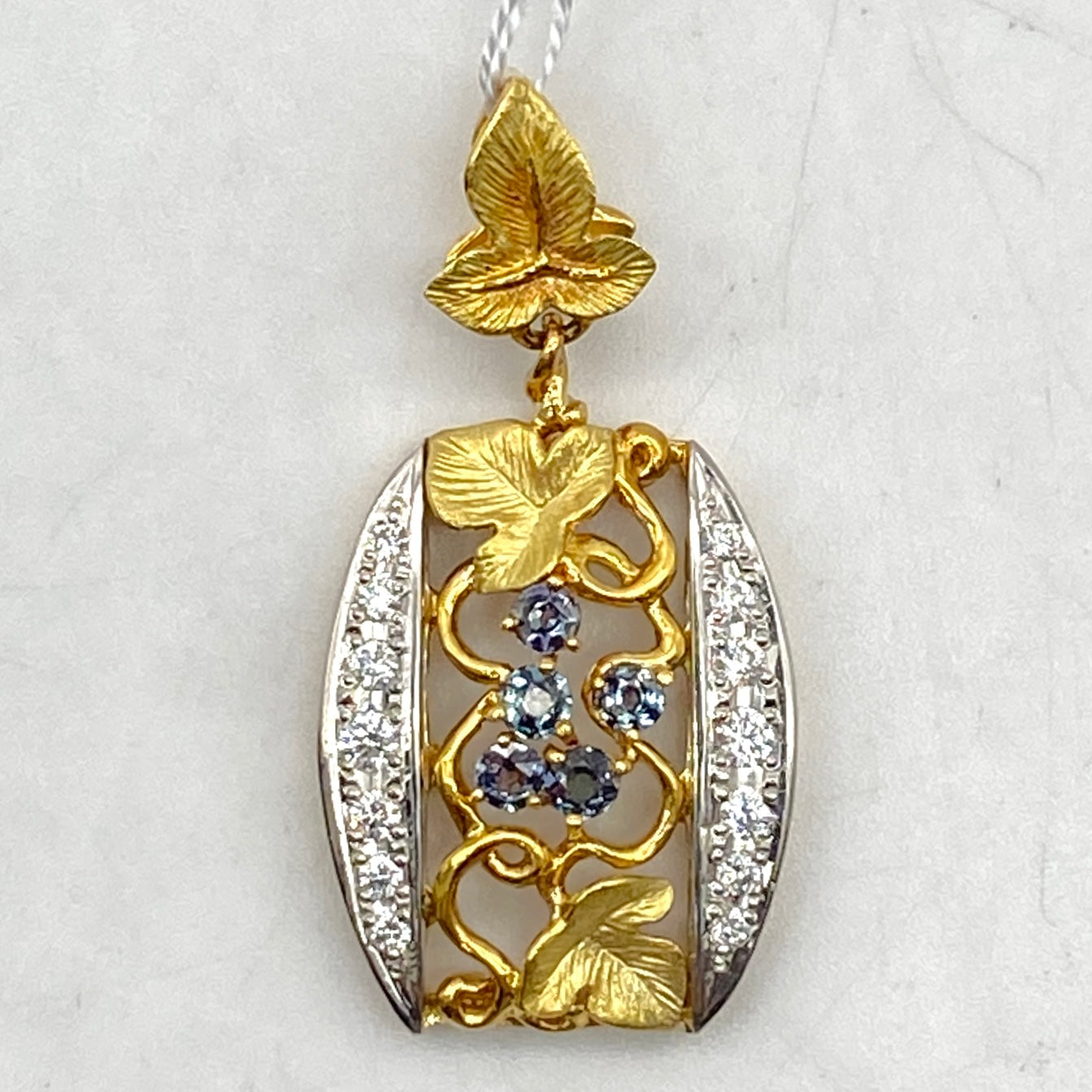 Luxury Promise Japan 24-71804-1 K18/PT900 Alexandrite Pentop AX 0.31 DA 0.24 5.2g