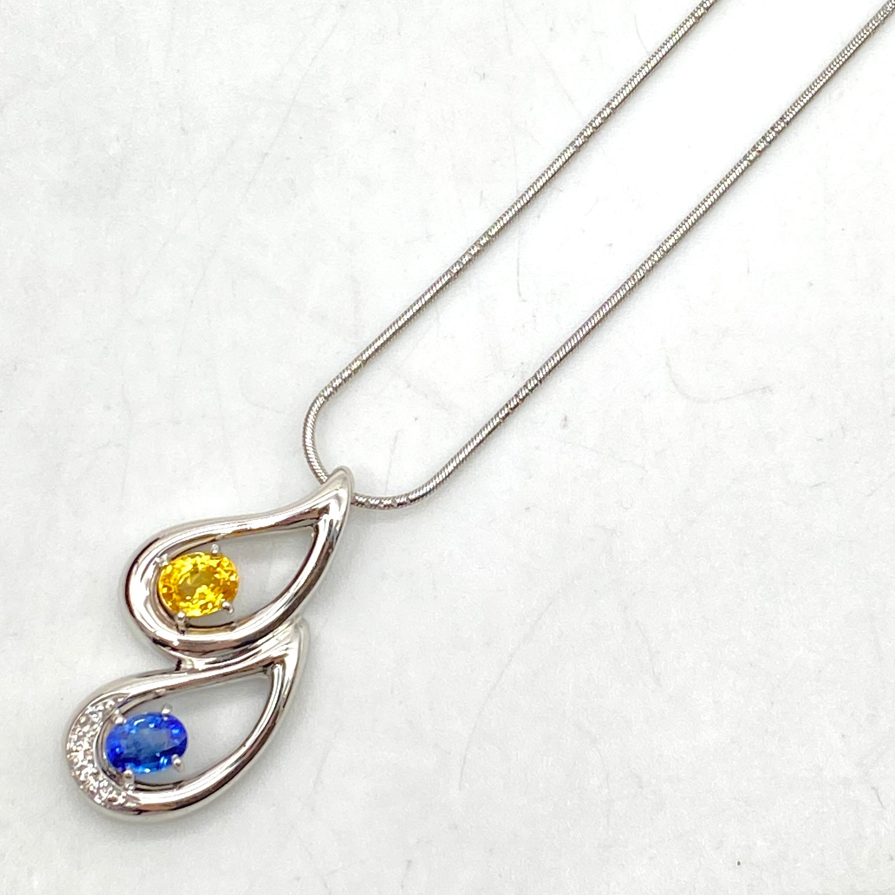 Luxury Promise Japan 25-66945-0 PT850/900 Sapphire Necklace SA 0.46 SA 0.49 DA 0.03 10.7 g Others Normal