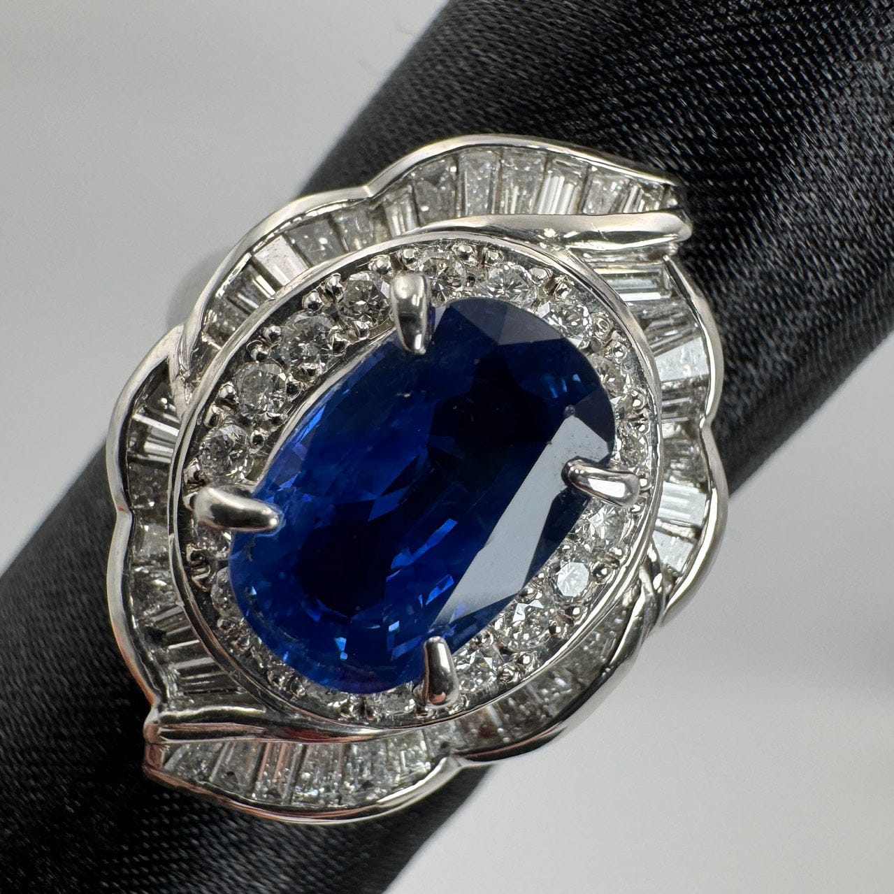 Luxury Promise Japan 41590 Sri Lanka Pt900 Sapphire Ring S2.62 D0.89 10.8g  GIA