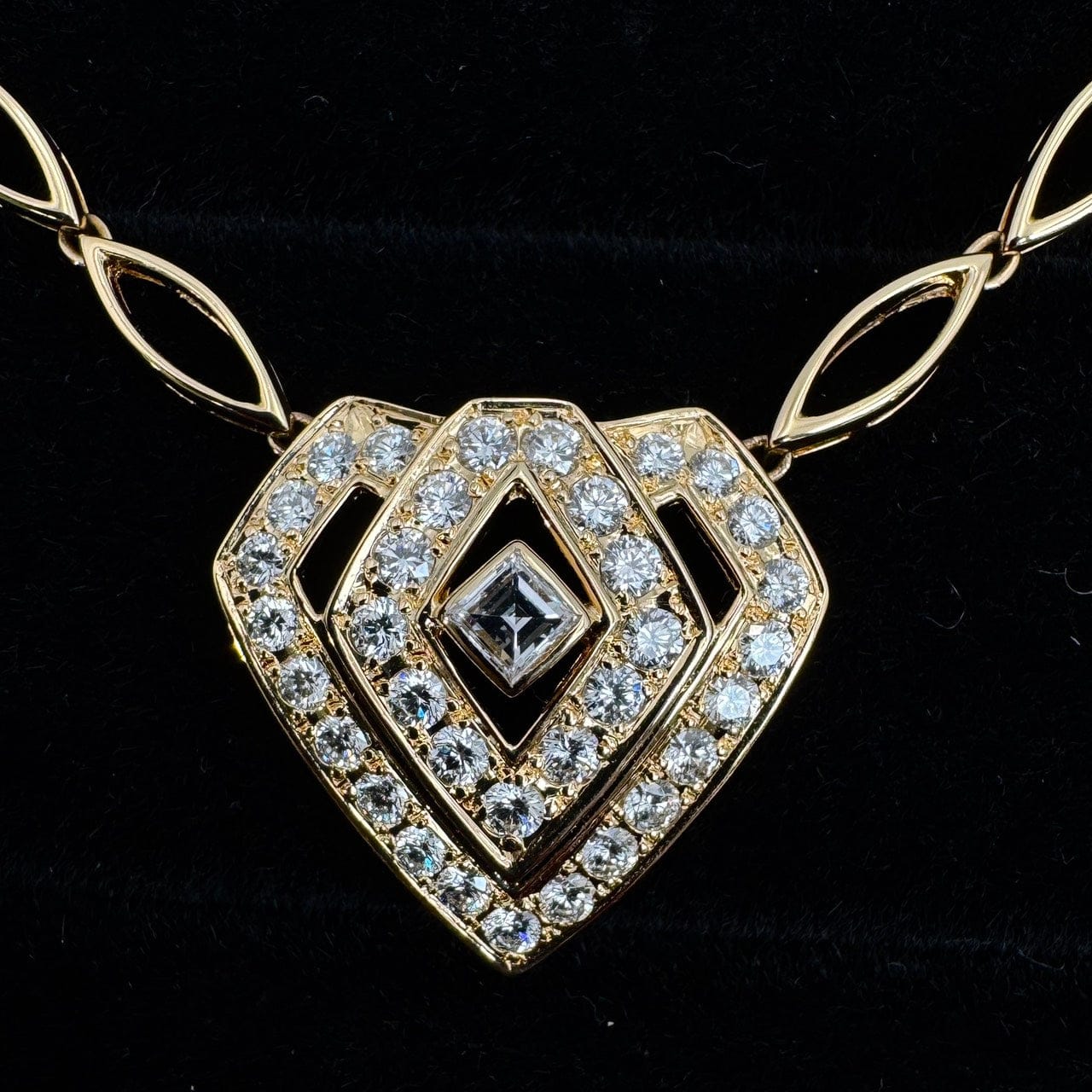 Luxury Promise Japan 45787 POLA 750 Diamond Necklace D1.43 NO:4166 22.8g
