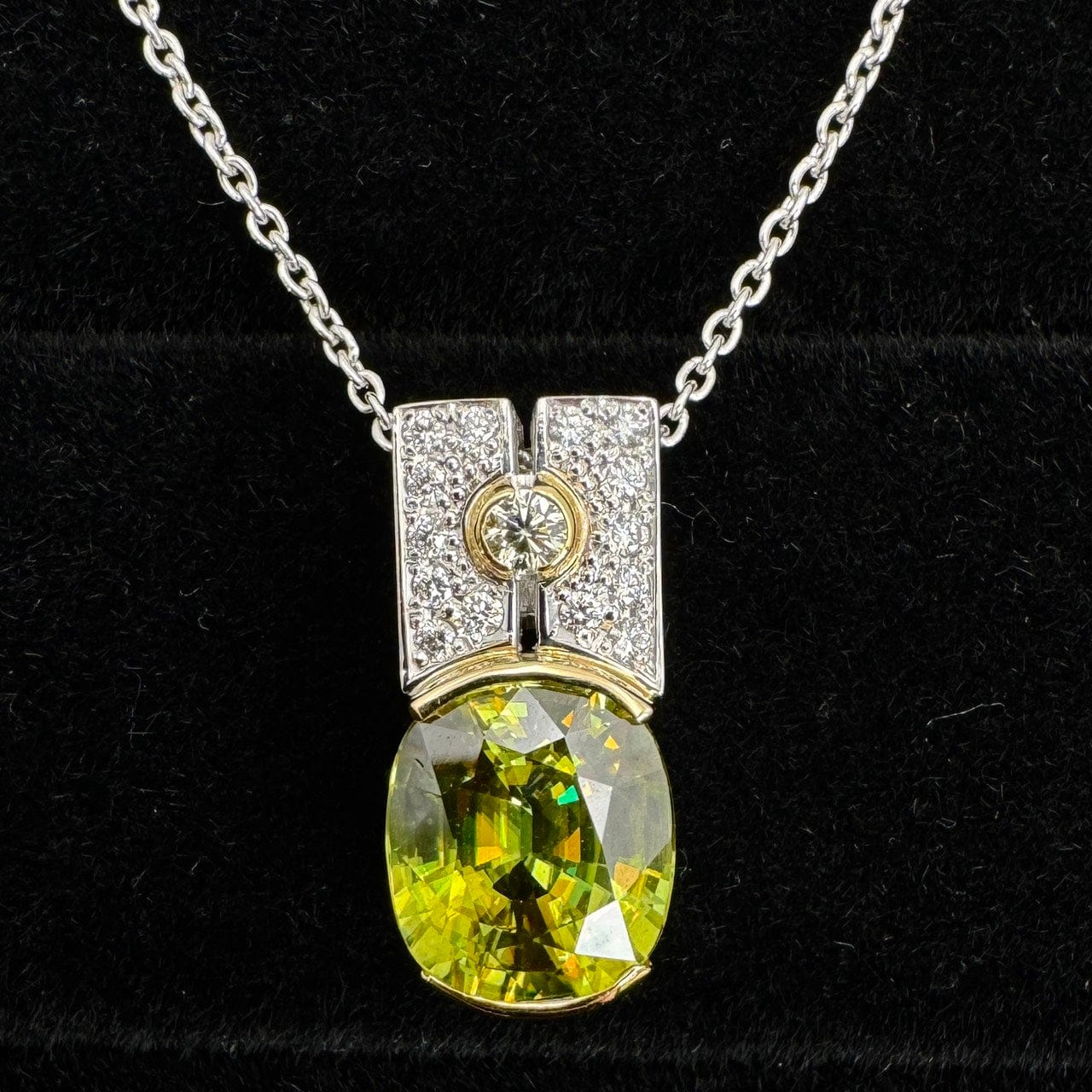 Luxury Promise Japan 47152 K18/K18WG Sphene Pen Necklace SF4.87 D0.24 10.8 Other Appraisals