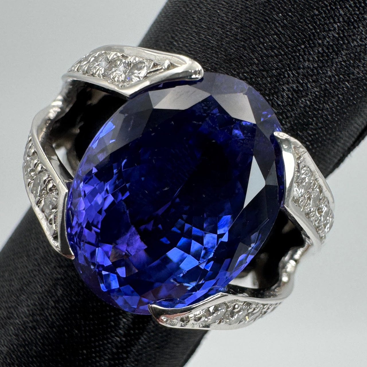 Luxury Promise Japan 48064 Pt900 Tanzanite Ring 11.19 0.7 16.2g SO