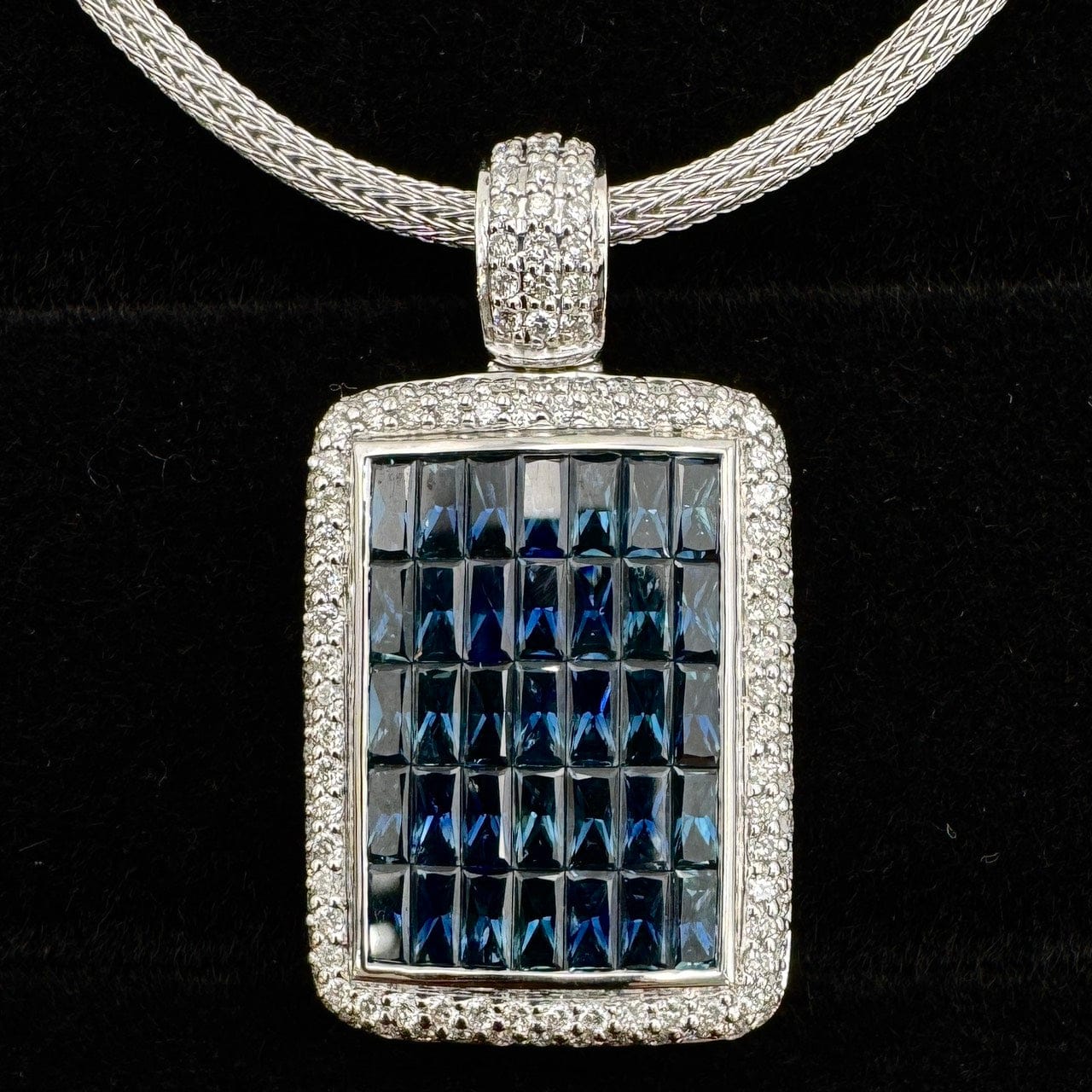 Luxury Promise Japan 48977 K18WG/750 Sapphire Pen Necklace S4.60 D0.91 20.8 GRJ
