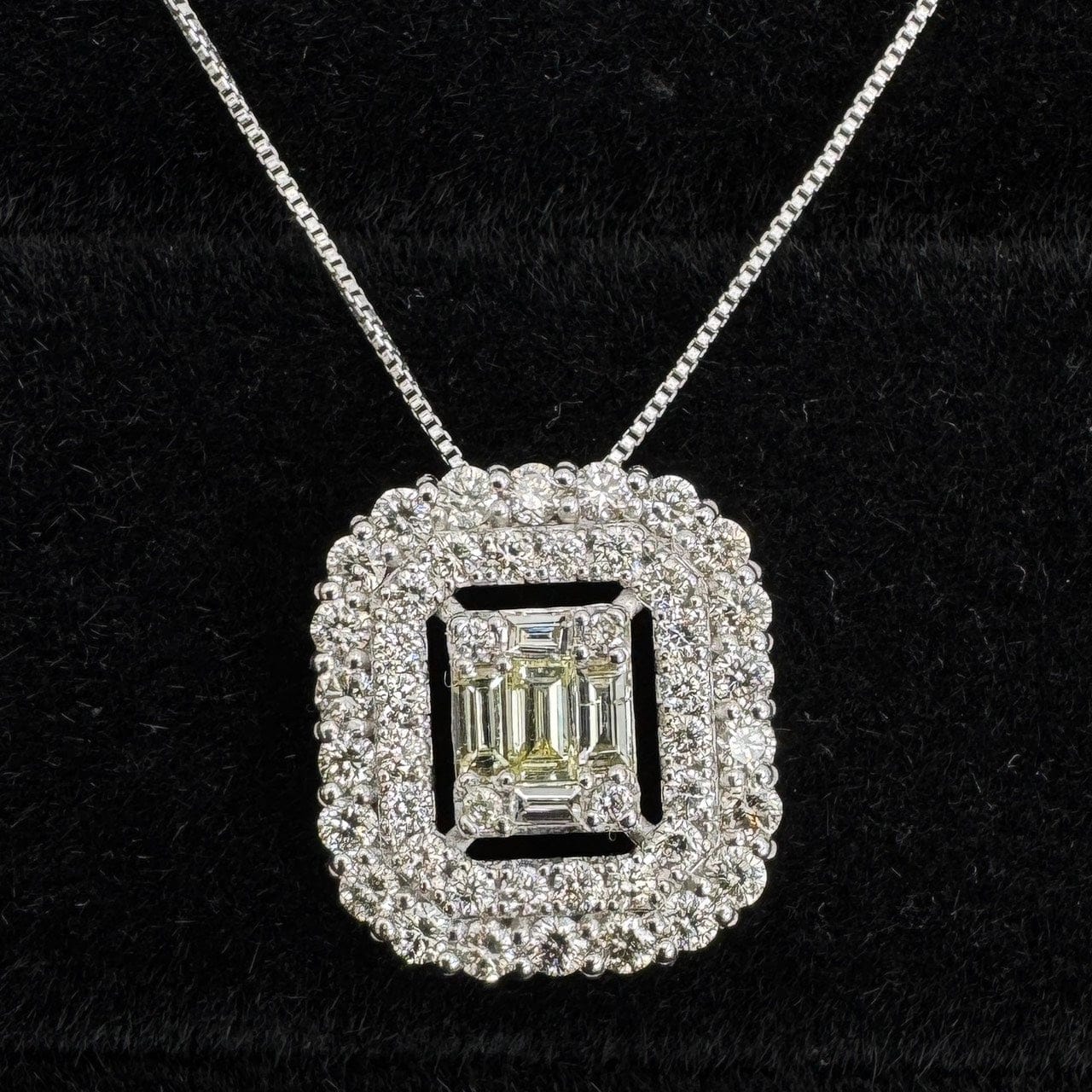 Luxury Promise Japan 49064 K18WG Diamond Pen Necklace D1.00 3.6g