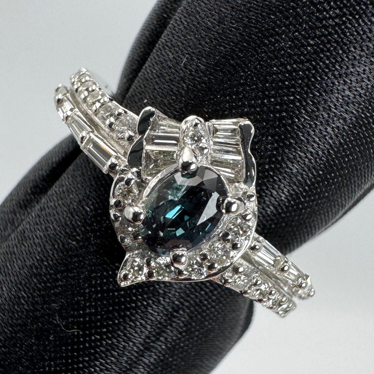 Luxury Promise Japan 49201 Pt950 Alek Ring AX0.39 D0.36 6.8 Medium