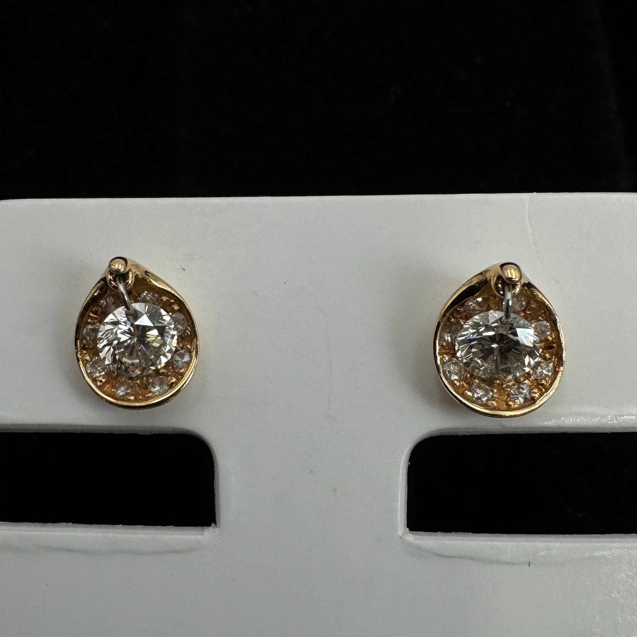 Luxury Promise Japan 49346 K18 Diamond Earrings D0.16 D0.15 D0.04*2 1