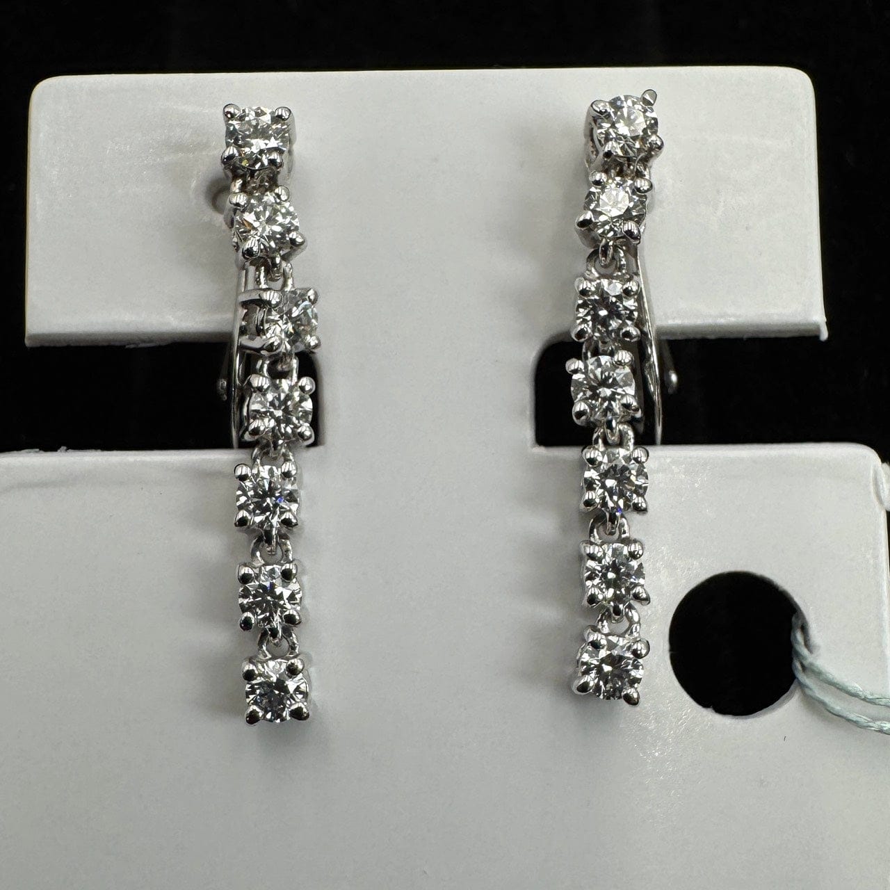Luxury Promise Japan 49356 WGK14/Pt Diamond Earring D0.30*2 3.4