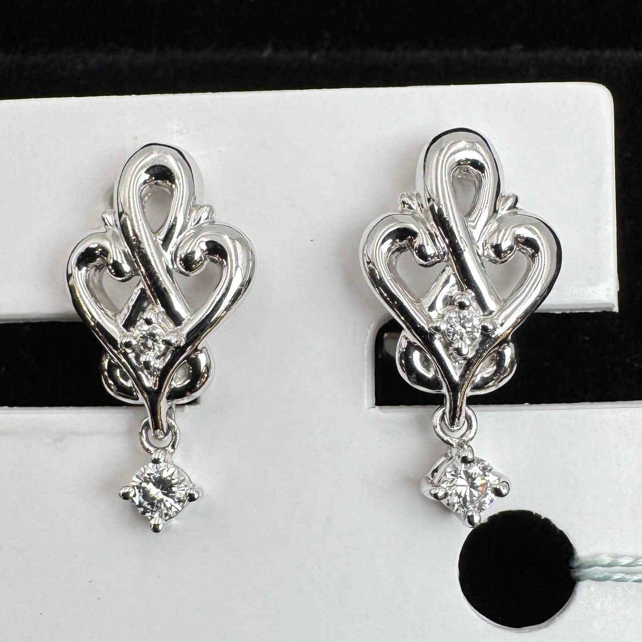 Luxury Promise Japan 49358 Pt900 Dial Earring D0.15 5.8