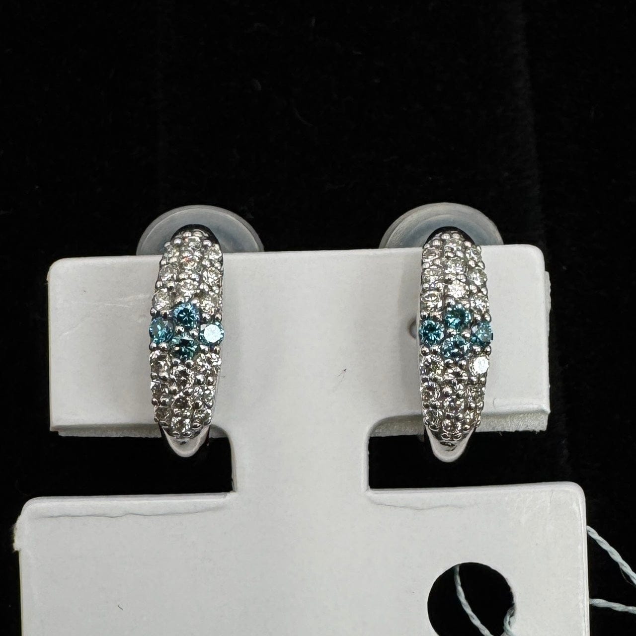 Luxury Promise Japan 49372 K18WG Diamond Earrings D0.25*2 4.2