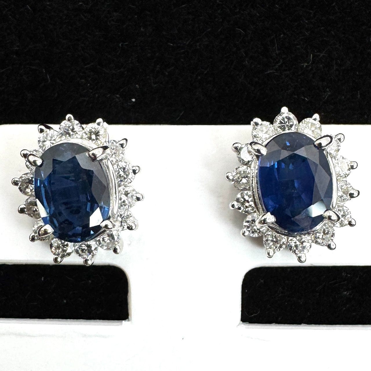 Luxury Promise Japan 49377 Pt900 Sapphire Pierced Earrings S0.99 S0.98 D0.28*2 3.9g