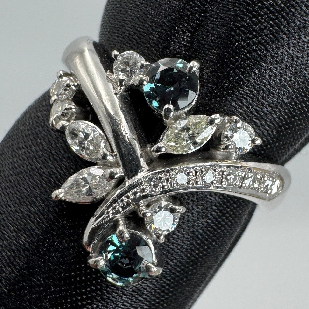 Luxury Promise Japan 49426 Pt900 Aleki Ring AL0.33 D0.43 8