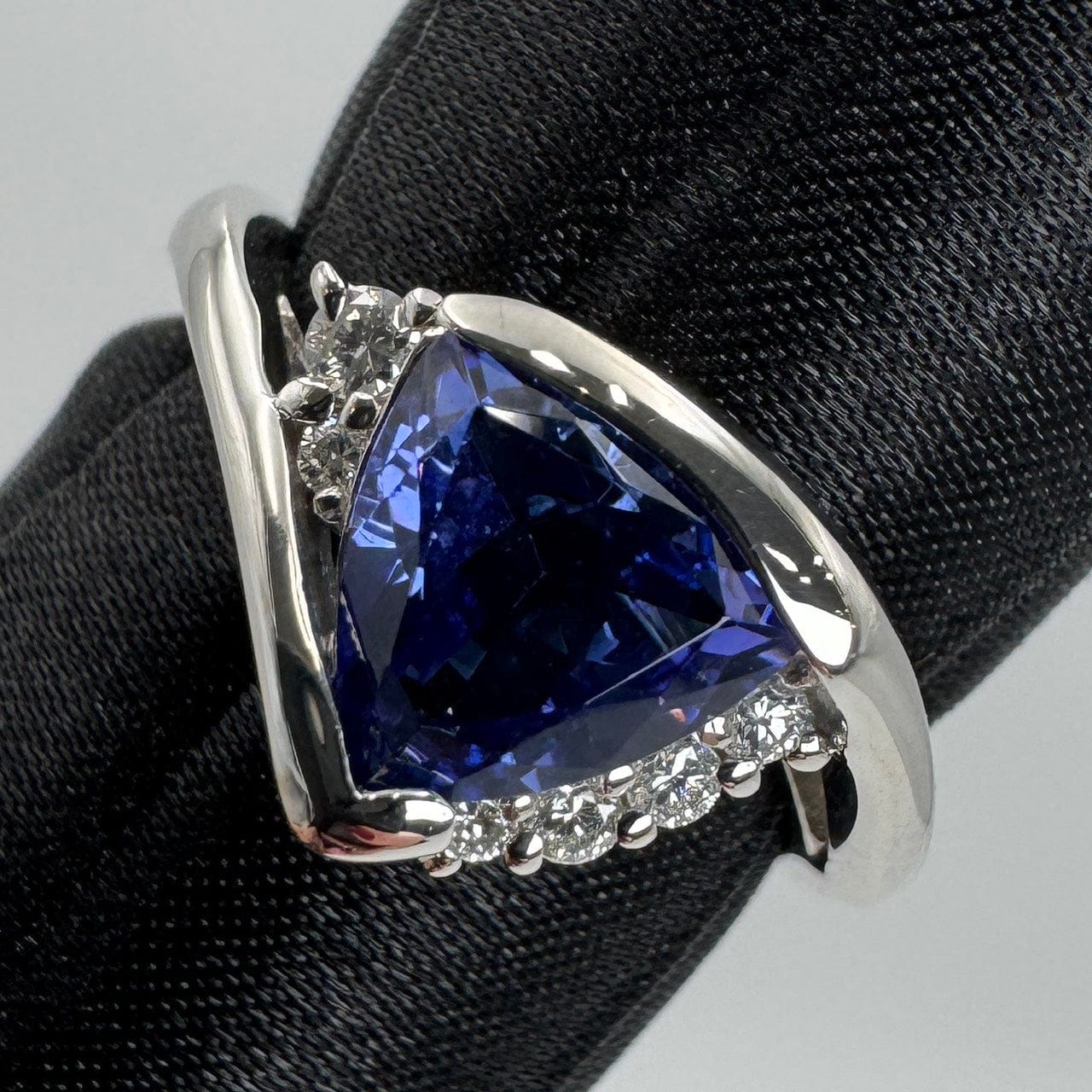 Luxury Promise Japan 49489 Pt900 Tanz Ring TNZ1.66 D0.12 7.9g  GRJ