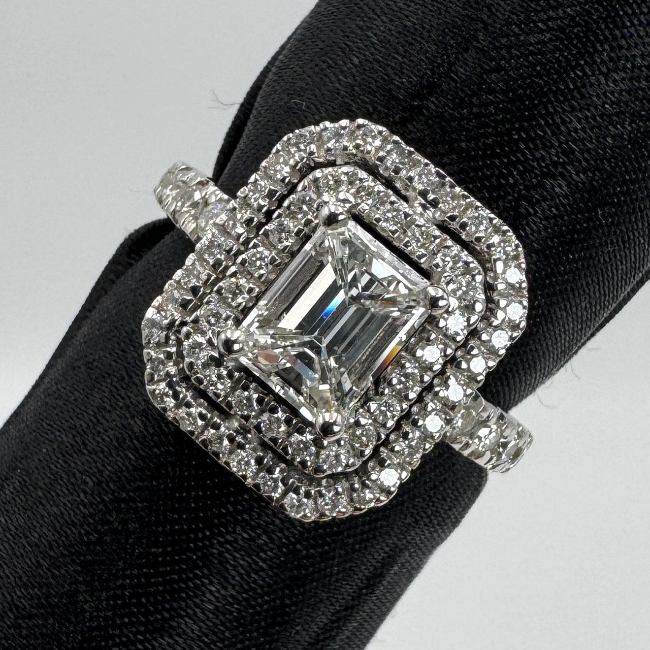 Luxury Promise Japan 49564 G-VS2-N K18 Dial Ring D1.003 D0.58 6.8g Medium