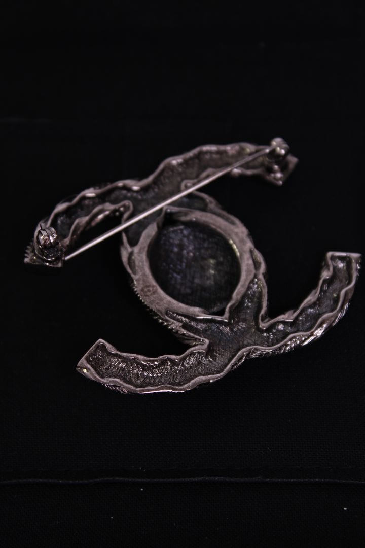 Luxury Promise Japan Chanel Metal Brooch Grey Metallic Onesize