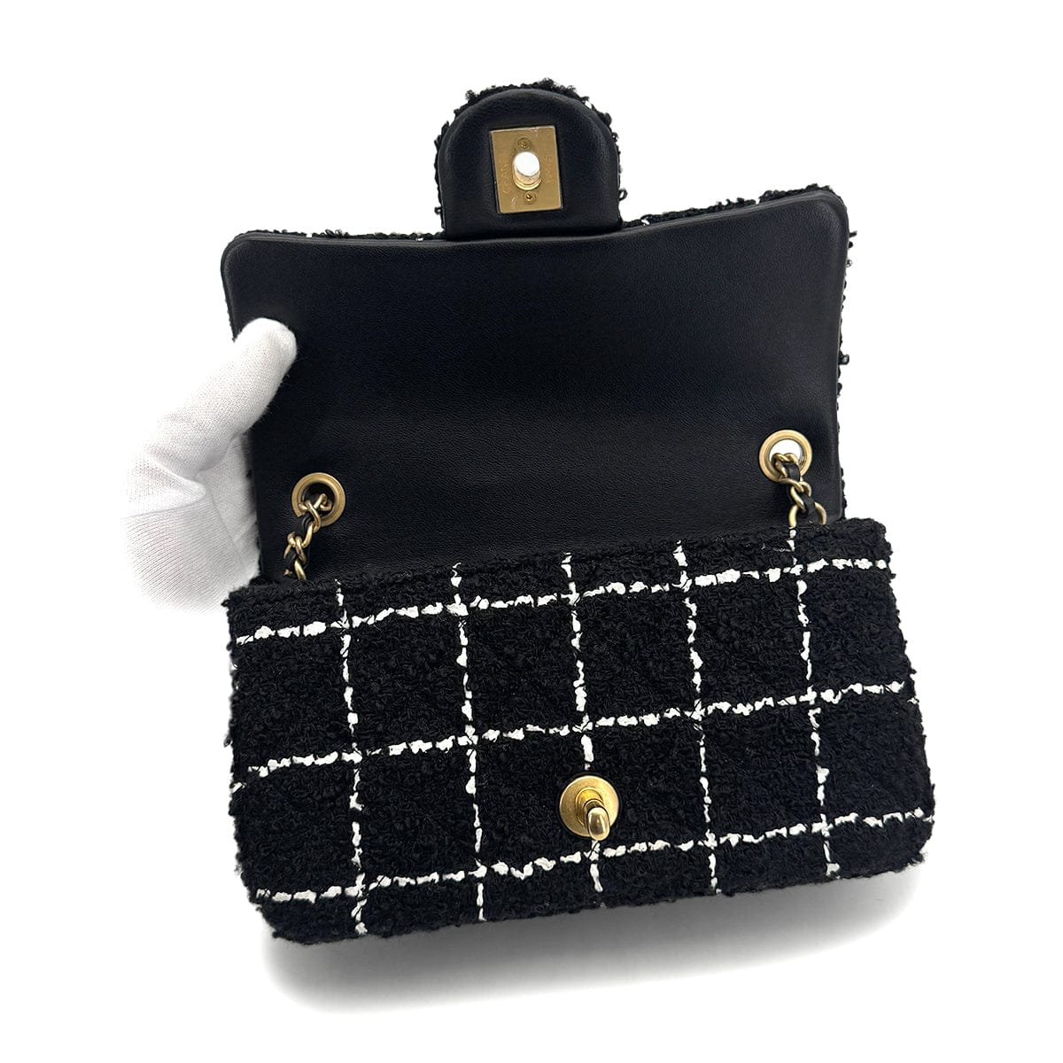 Luxury Promise Japan CHANEL COCO BALL MINI MATELASSE CHAIN SHOULDER BAG BLACK WHITE TWEED GOLD HARDWARE 90318755