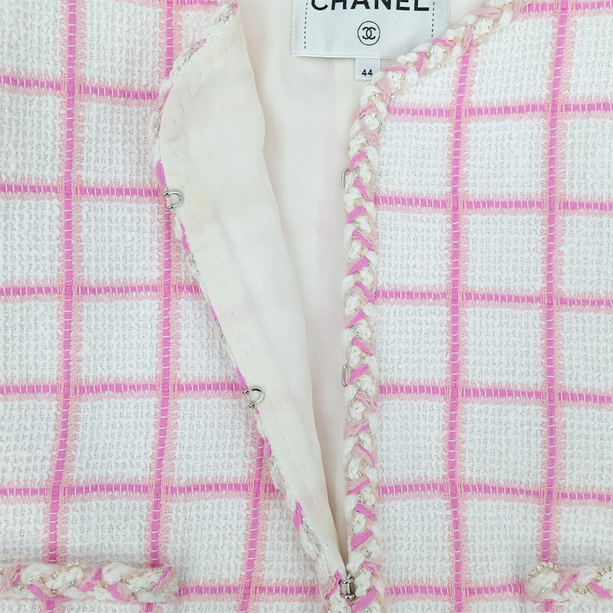 Luxury Promise Japan CHANEL COCO BUTTON TWEED JACKET CRUISE COLLECTION 2023 23C PINK WHITE 44 P73 RTW 90308388