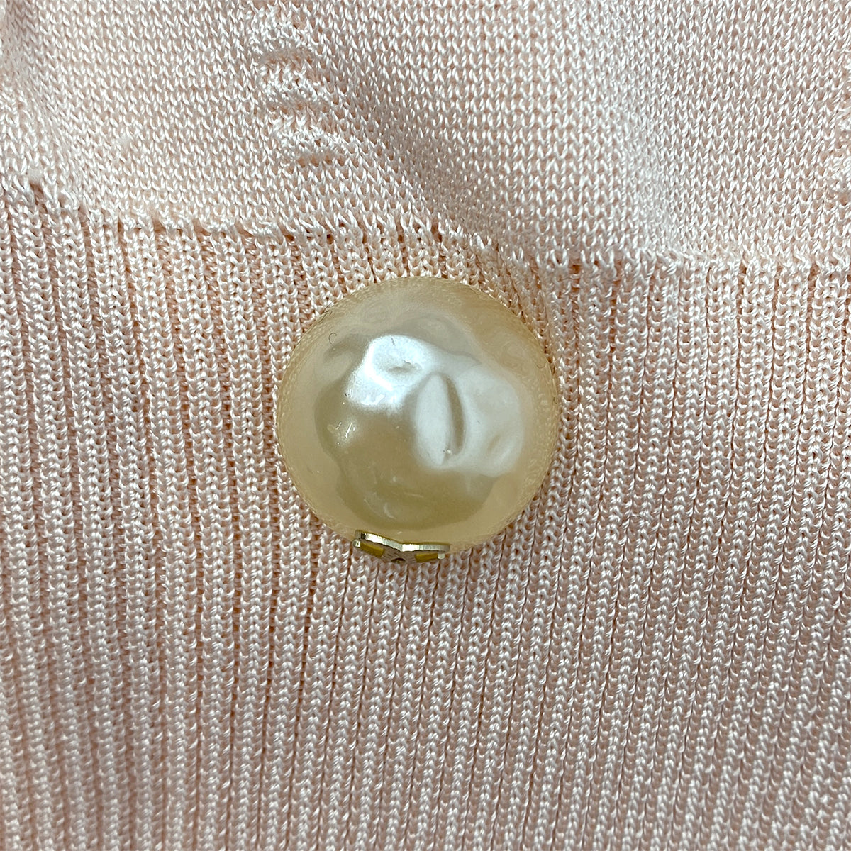Luxury Promise Japan CHANEL COCO FAUX PEARL BUTTON CARDIGAN PINK RAYON 40 P43 RTW 90287724