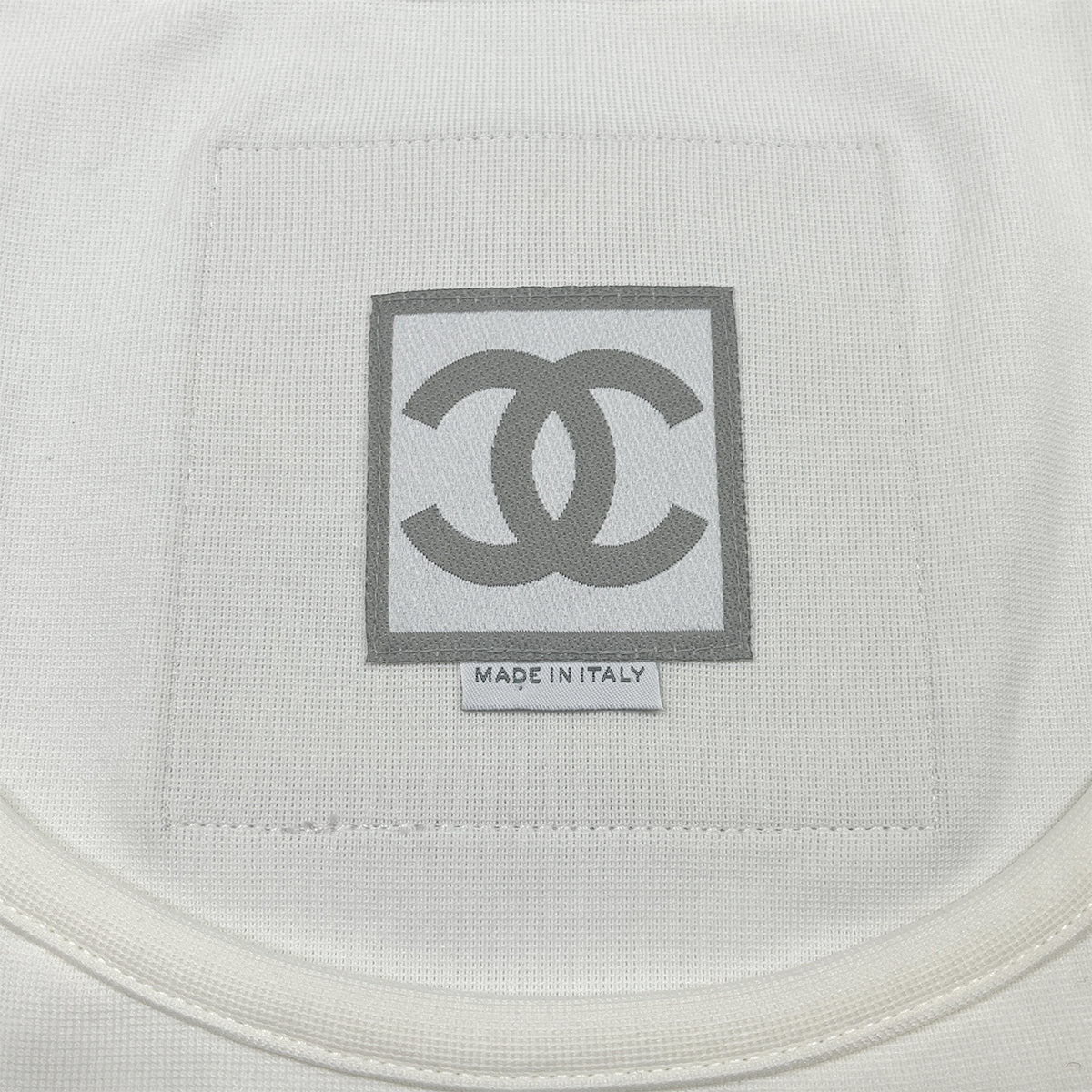 Luxury Promise Japan CHANEL COCOMARK SLEEVELESS TOPS WHITE GLAY POLYAMIDE 44 01P RTW 90287076