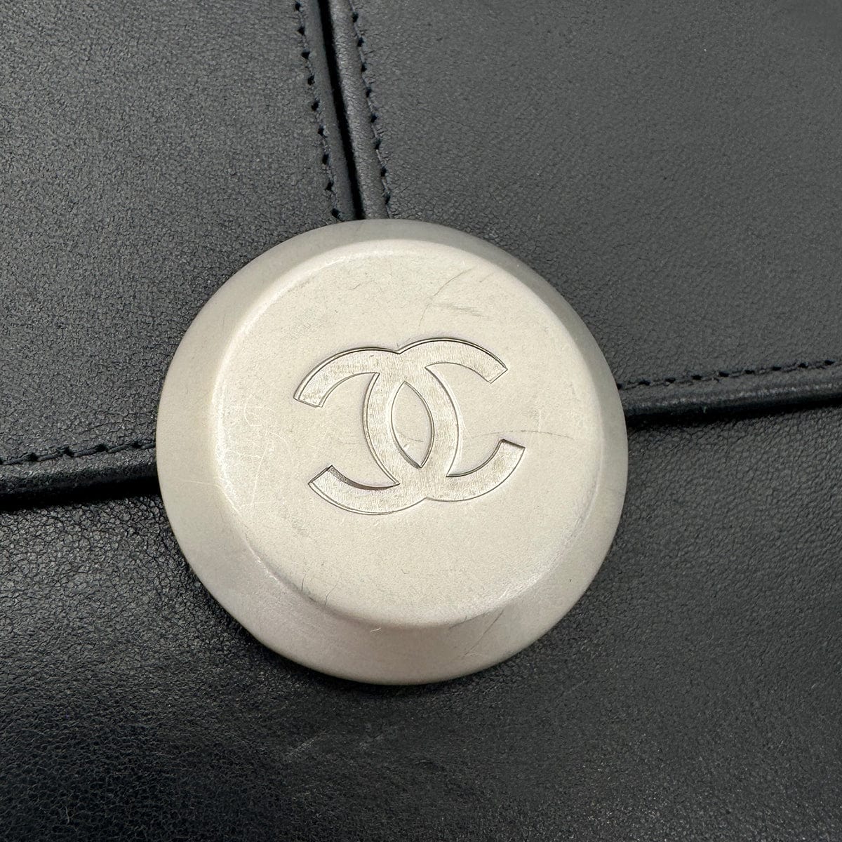 Luxury Promise Japan CHANEL EVENING IN THE AIR CHAIN SHOULDER BAG ROUND BLACK LEATHER 90267385