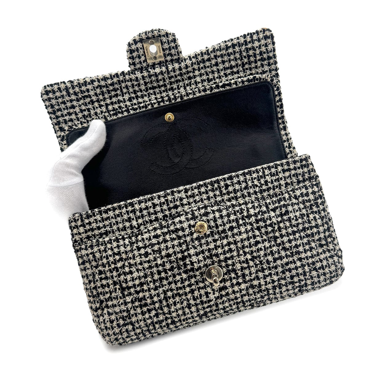 Luxury Promise Japan CHANEL MATELASSE CHAIN SHOULDER BAG BLACK TWEED 90273077