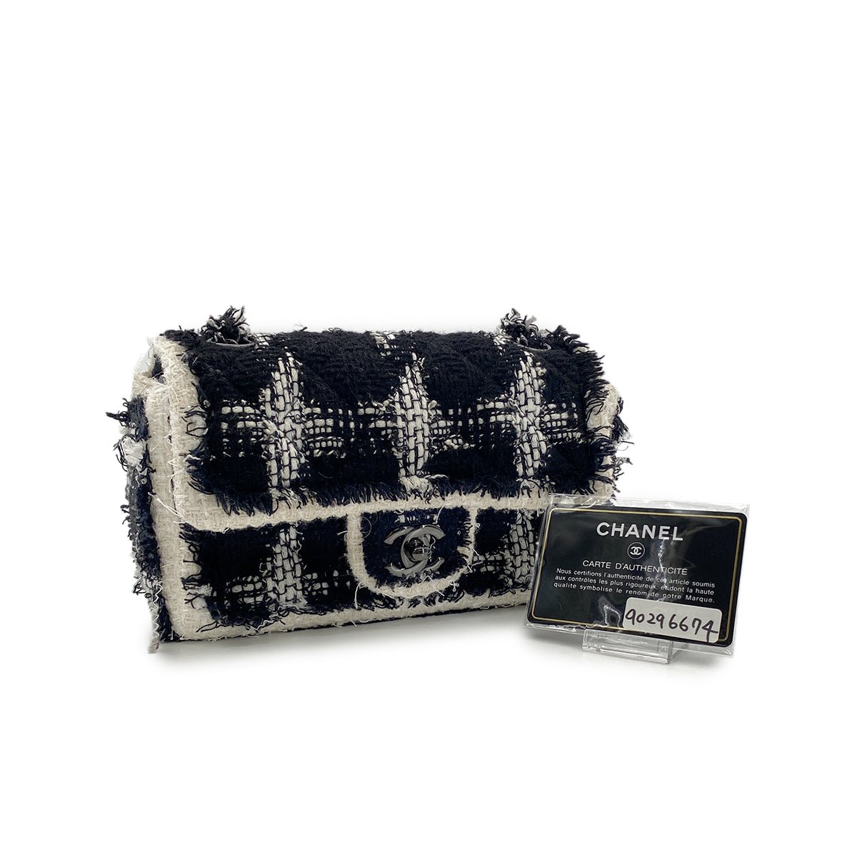 Luxury Promise Japan CHANEL MINI MATELASSE 20 CHAIN SHOULDER BAG BLACK WHITE TWEED 90296674
