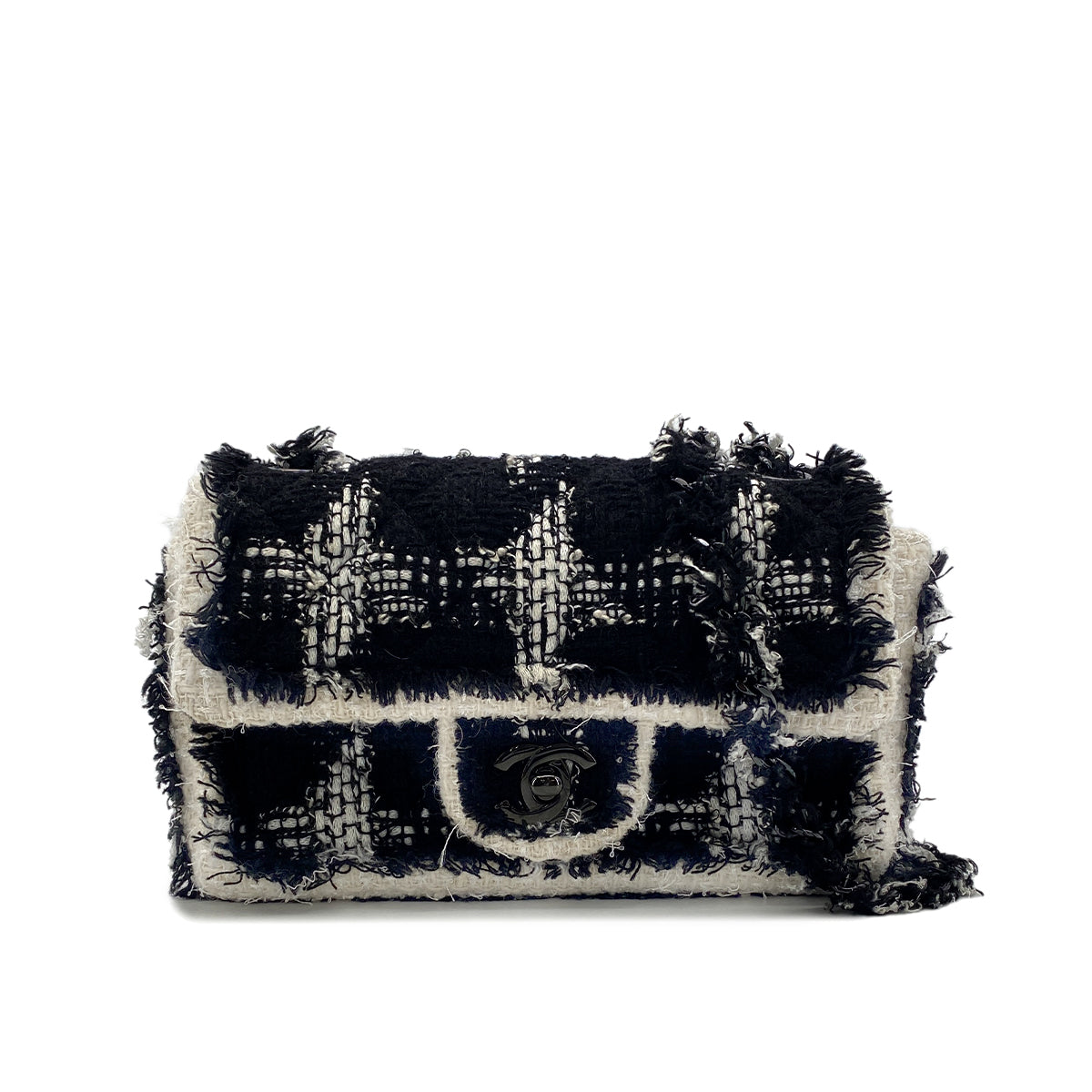 Luxury Promise Japan CHANEL MINI MATELASSE 20 CHAIN SHOULDER BAG BLACK WHITE TWEED 90296674