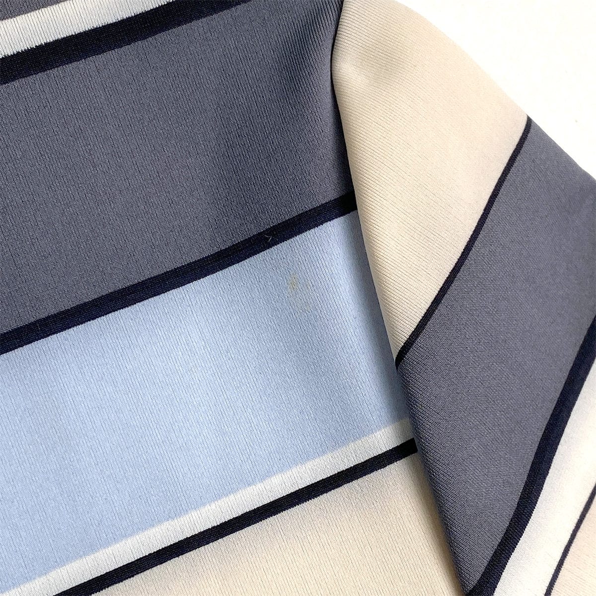 Luxury Promise Japan CHANEL MULTI COLOR STRIPE T-SHIRT LOGO PLATE BLUE GRAY NYLON 40 00C RTW 90291316