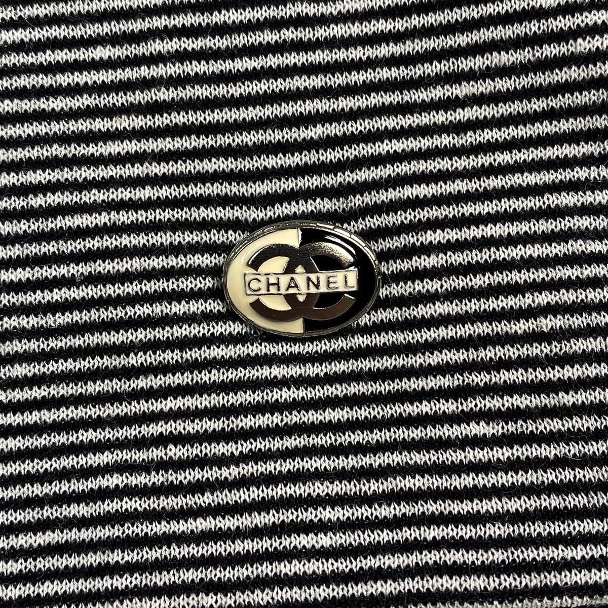 Luxury Promise Japan CHANEL SLEEVELESS TOPS BORDER FLOWER MOTIF BLACK WHITE COTTON 38 P56 RTW 90291318